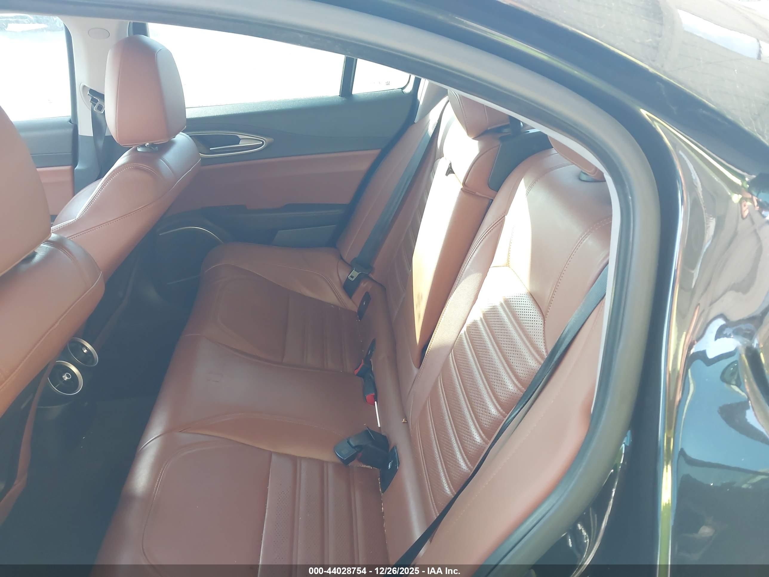 ALFA ROMEO image 8
