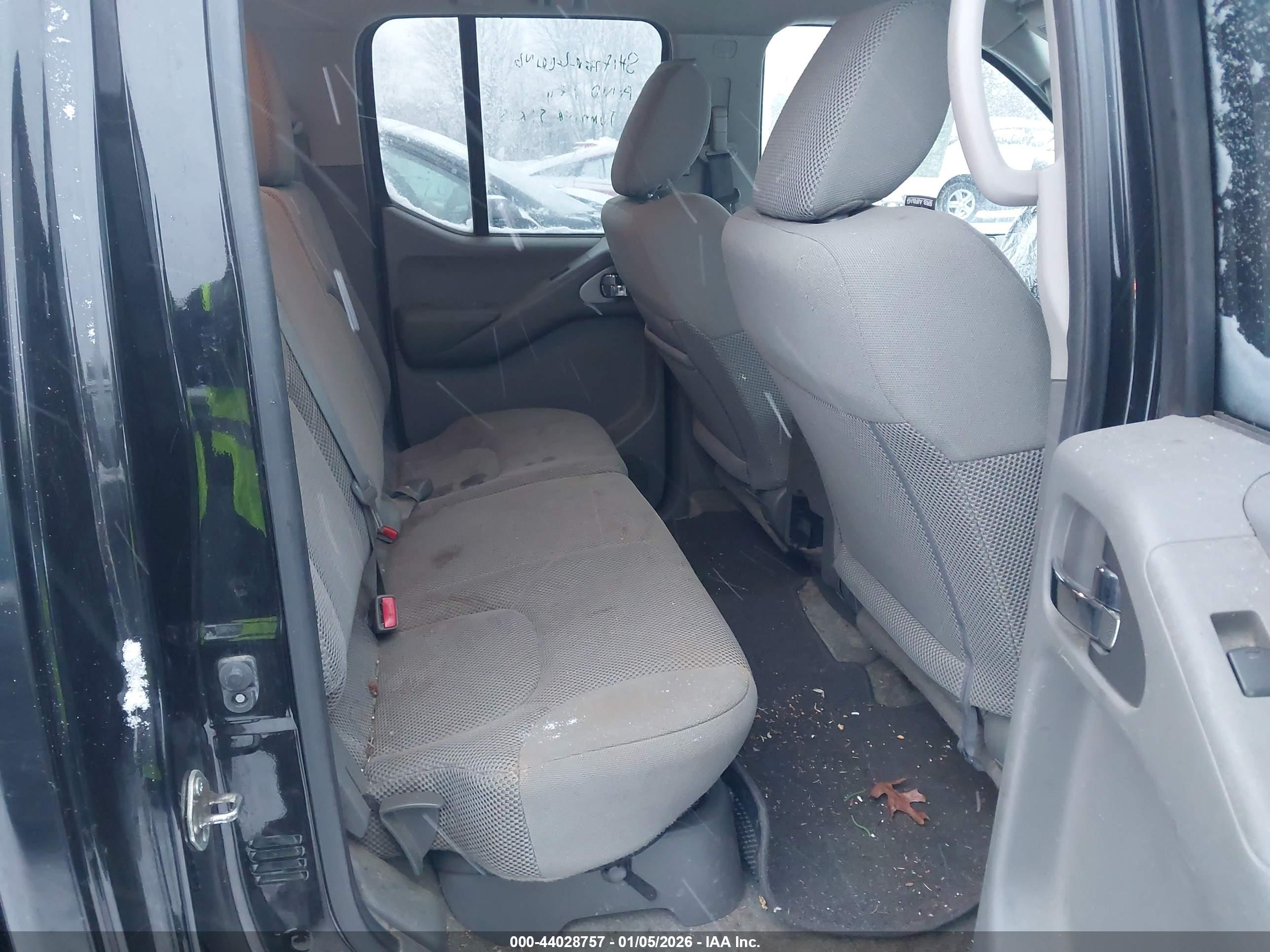 NISSAN FRONTIER image 8