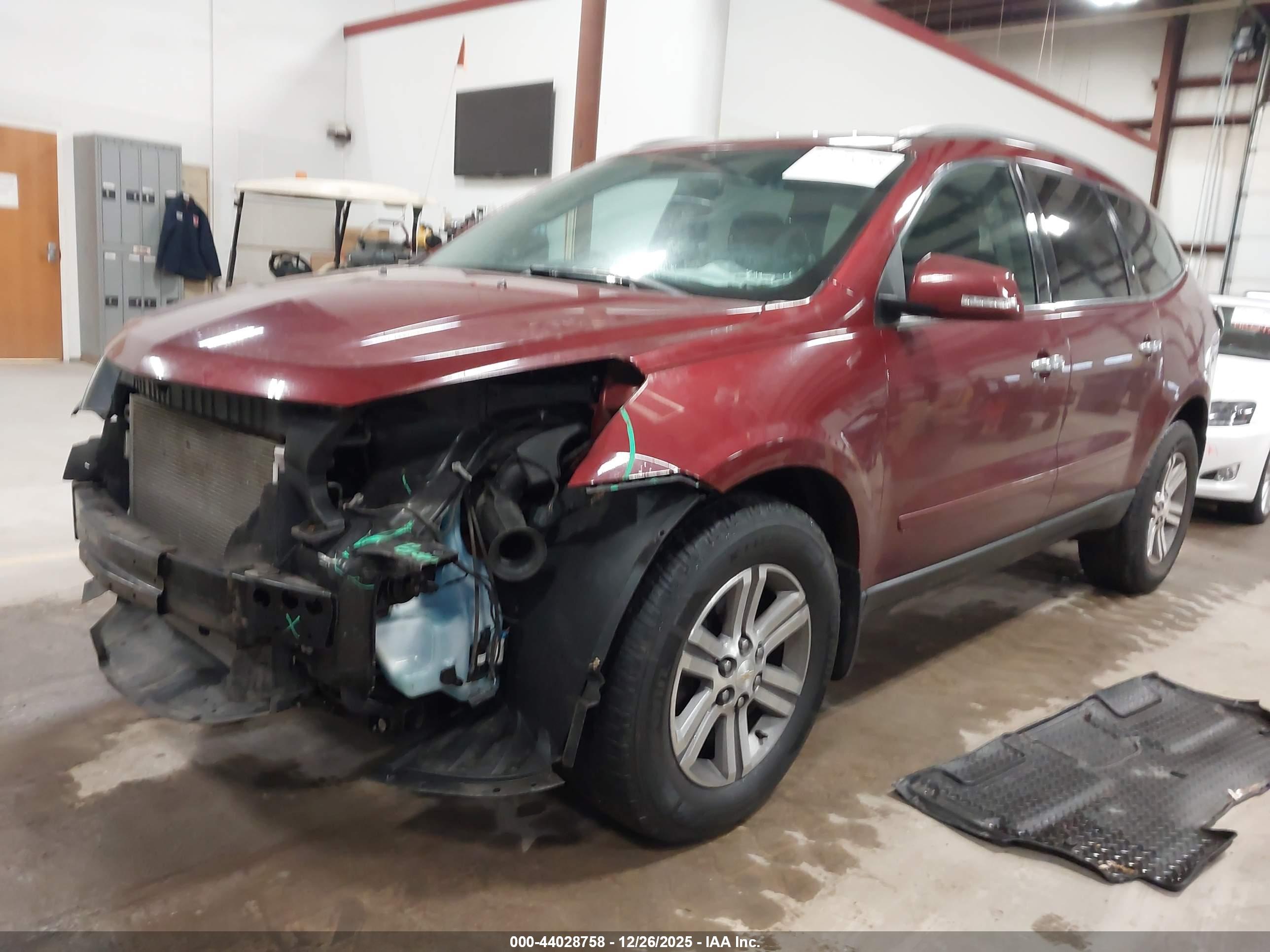CHEVROLET TRAVERSE image 2