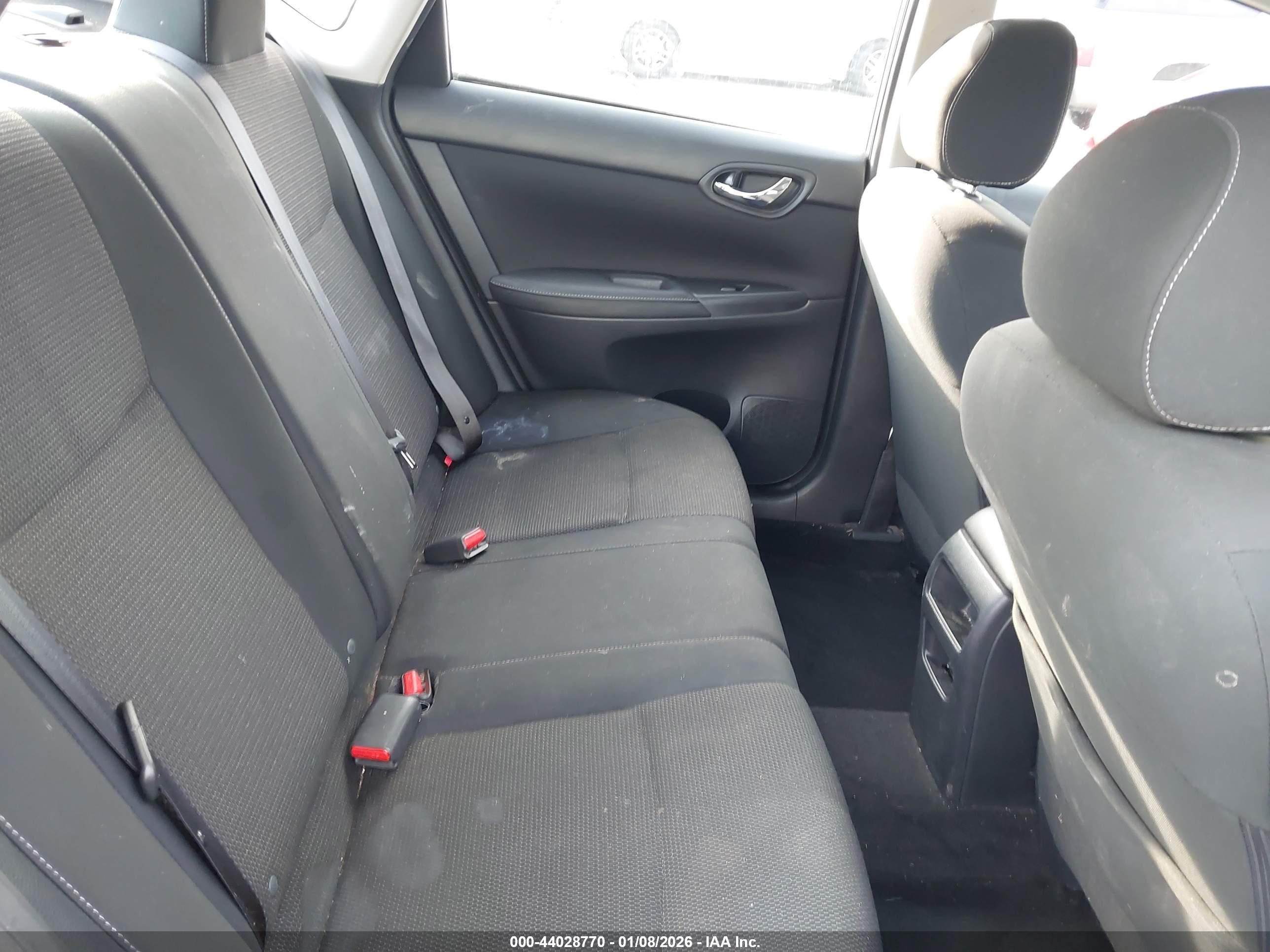 NISSAN SENTRA image 8