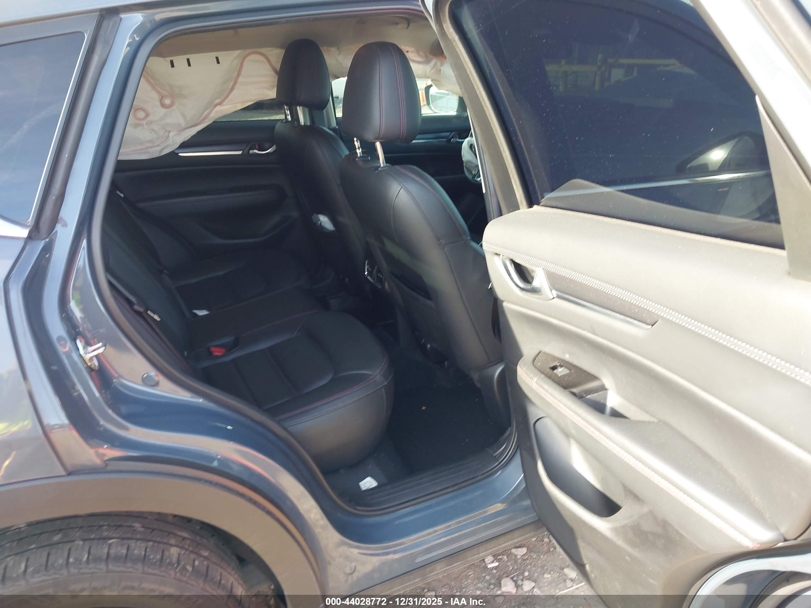 MAZDA CX-5 image 8
