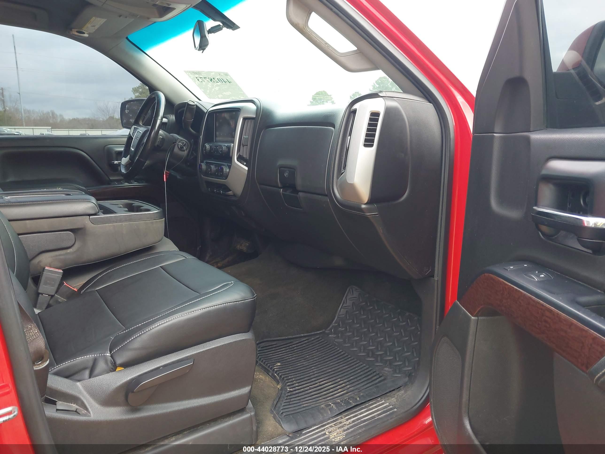 GMC SIERRA image 5