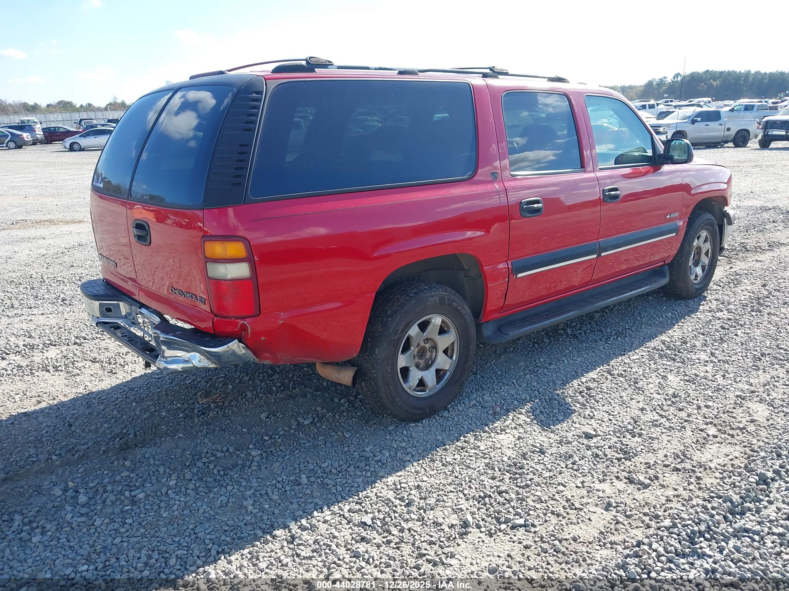 CHEVROLET SUBURBAN image 4