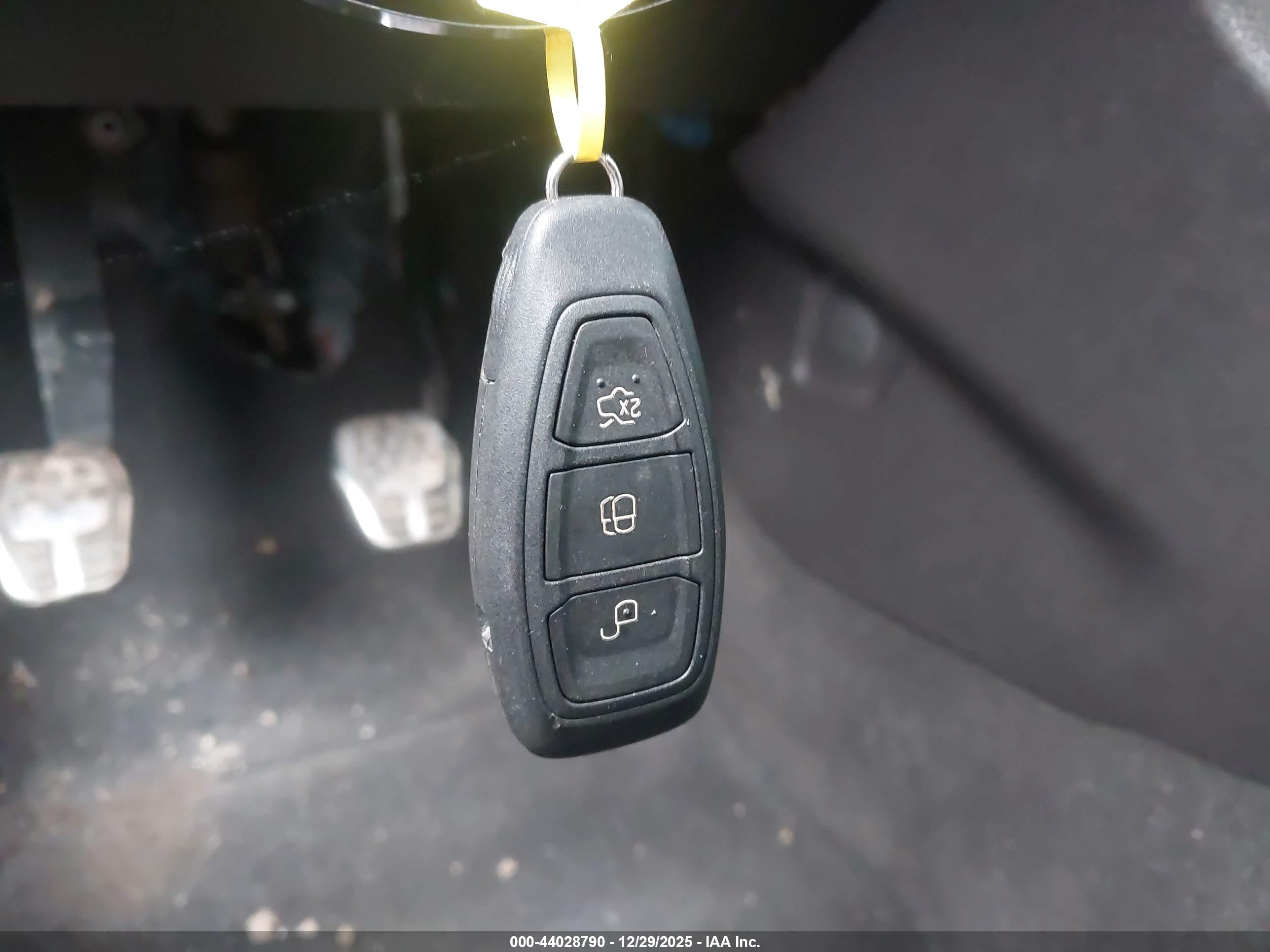 FORD FOCUS image 11