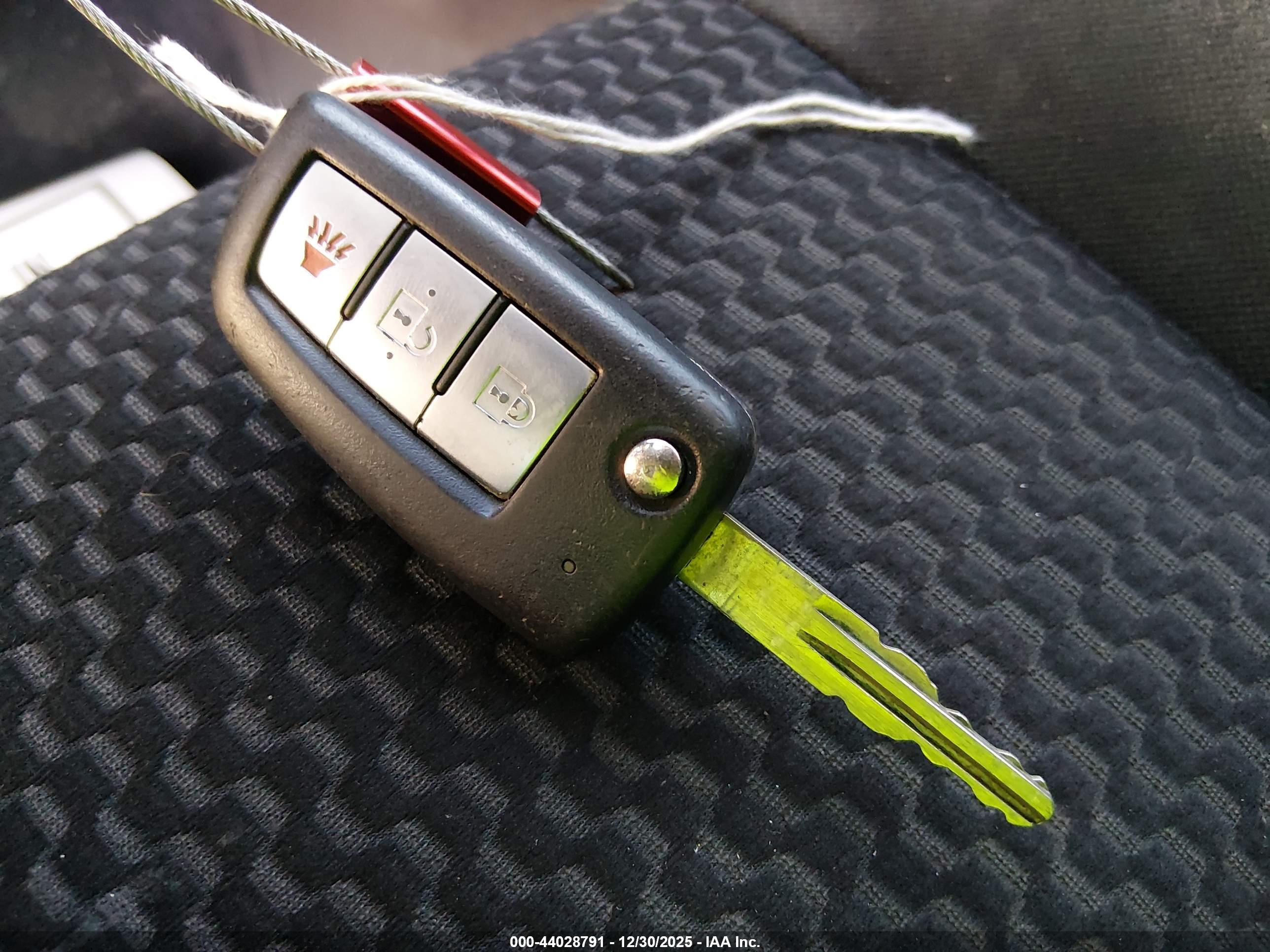 NISSAN ROGUE image 11