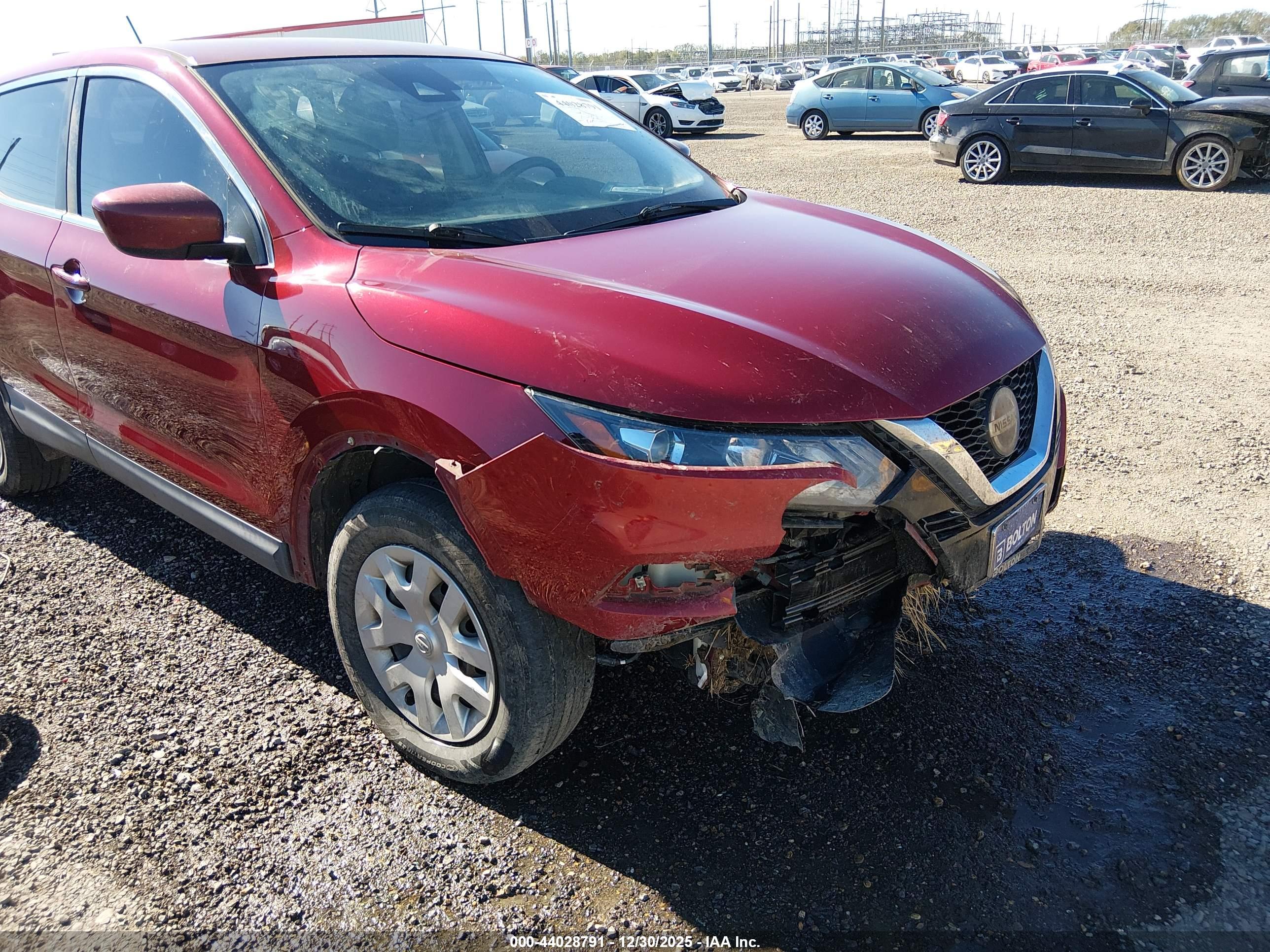 NISSAN ROGUE image 6