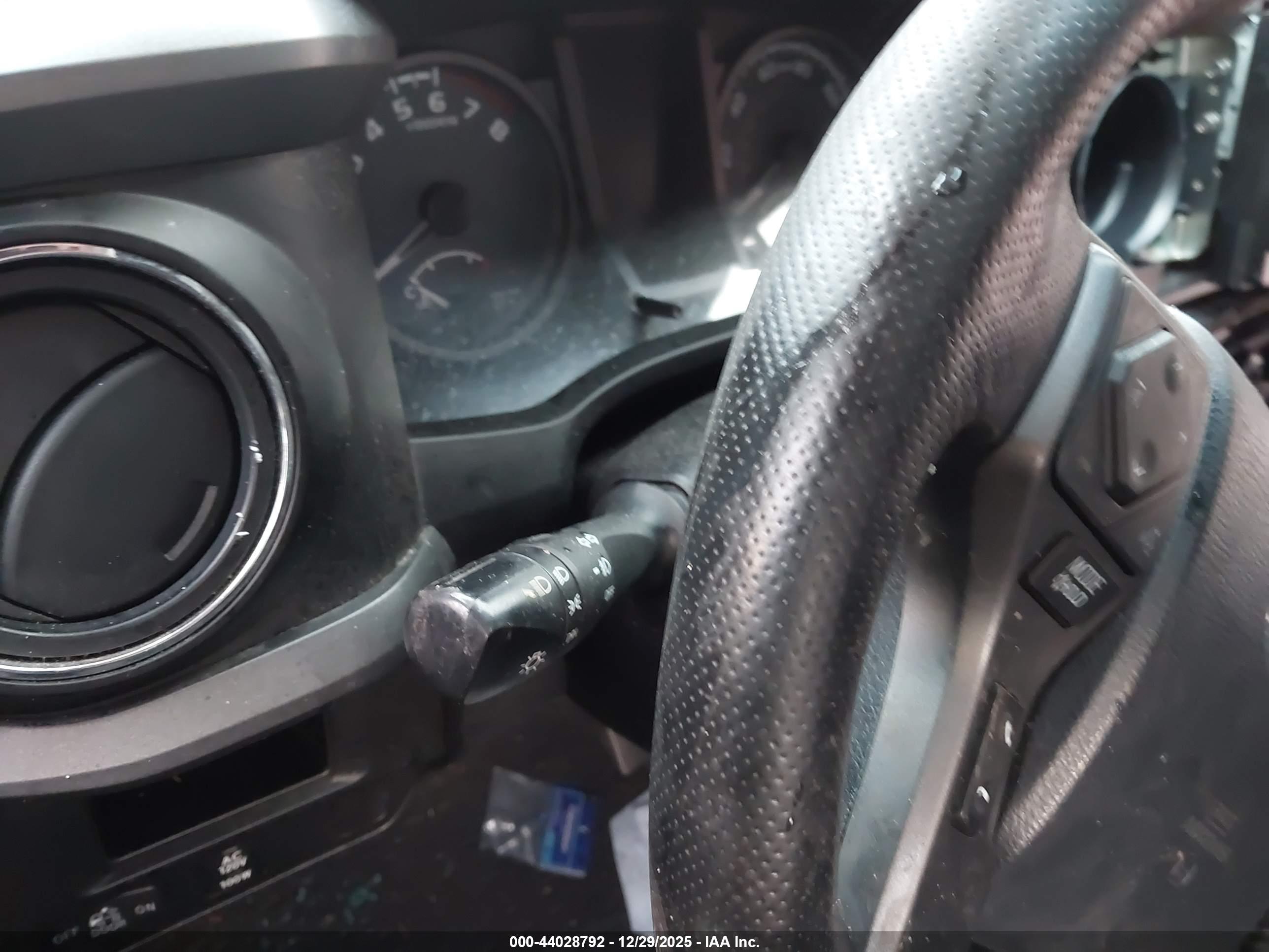 TOYOTA TACOMA image 7