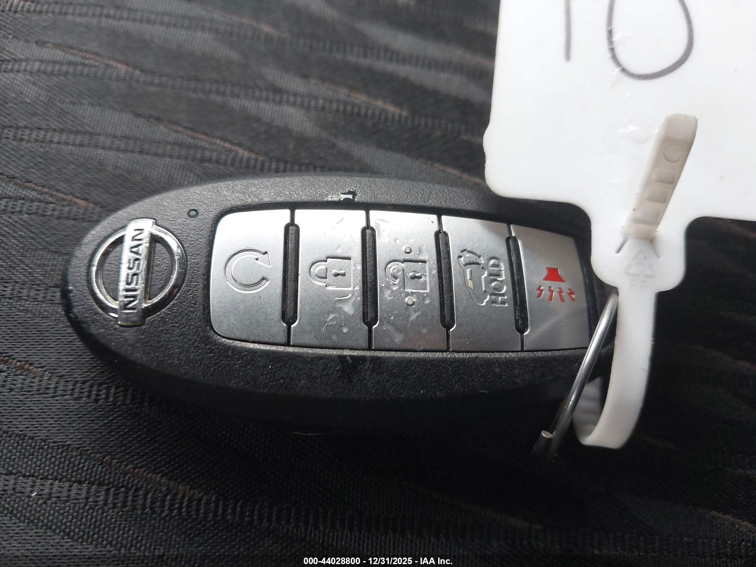 NISSAN ROGUE image 11