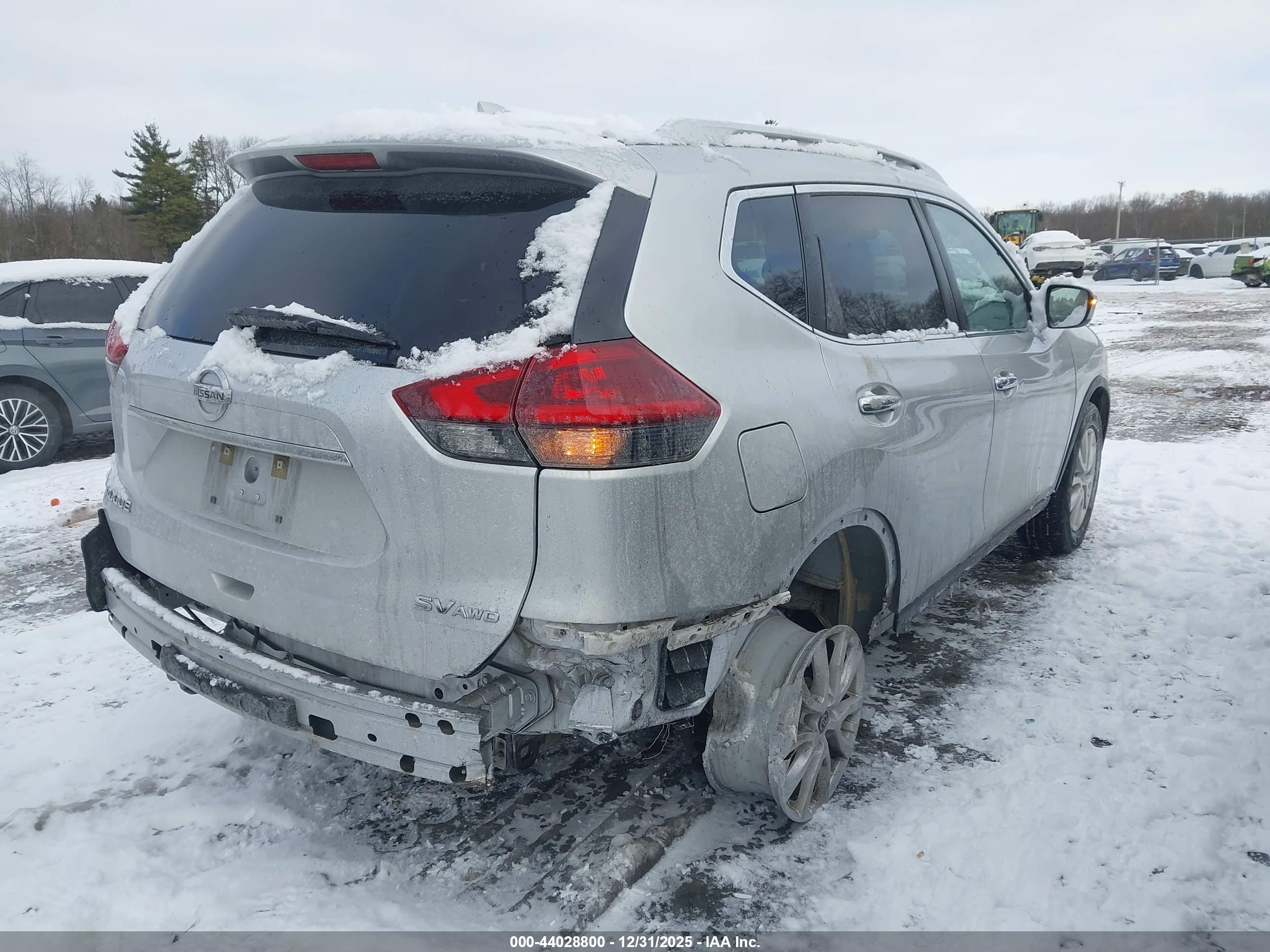 NISSAN ROGUE image 6