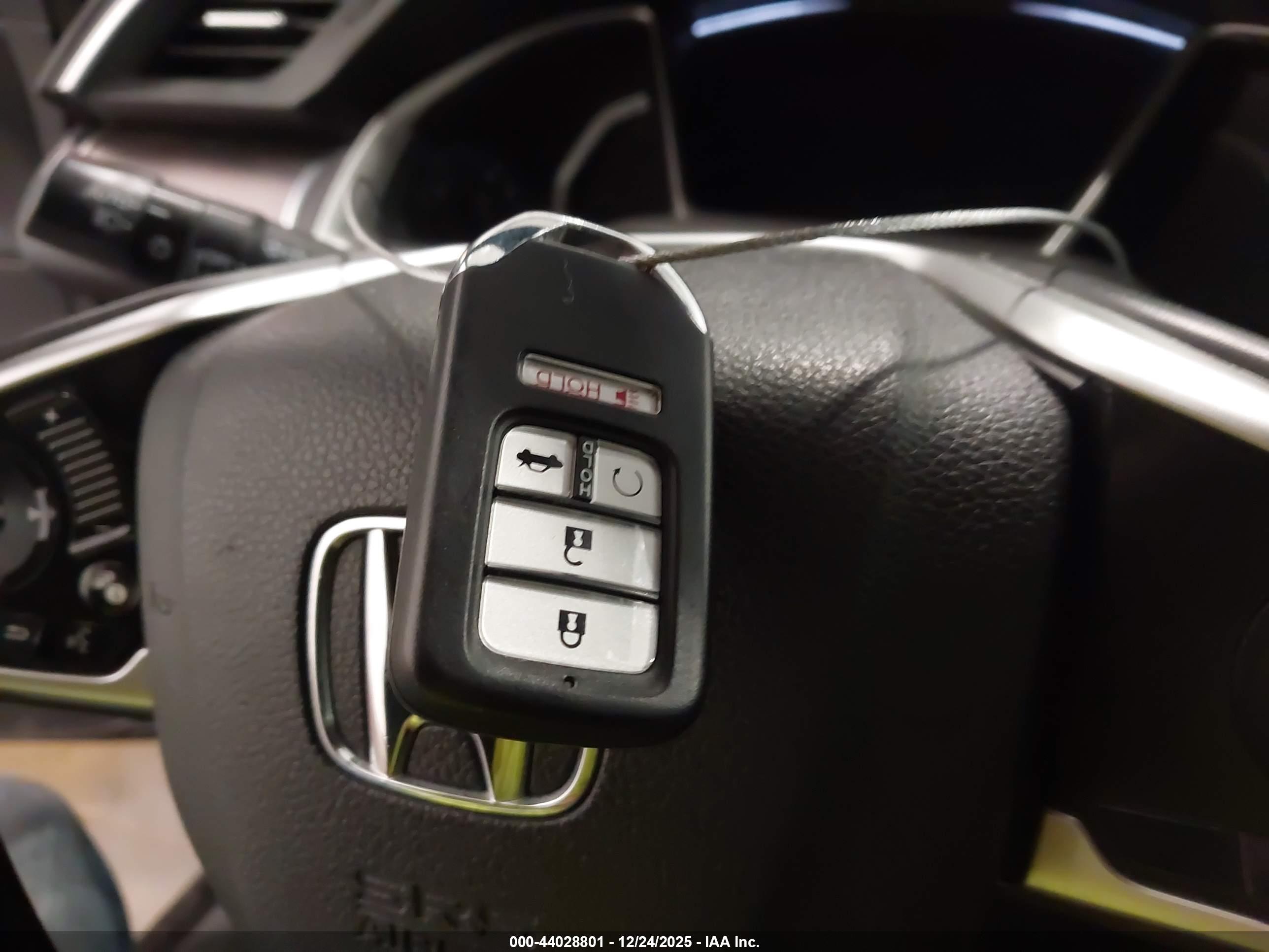 HONDA CIVIC image 11