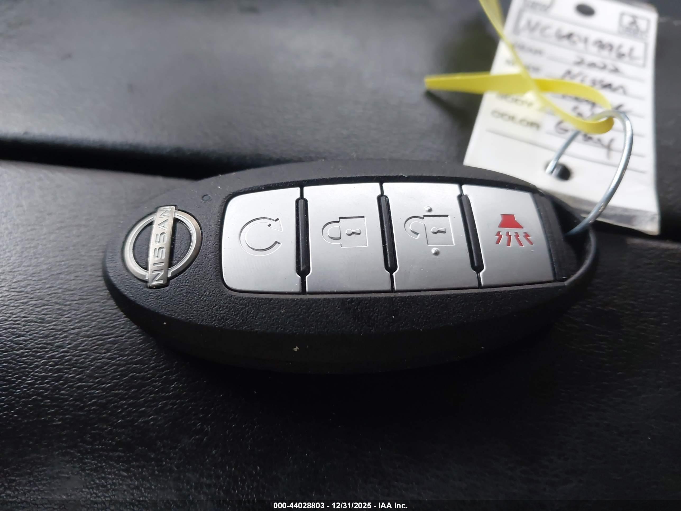 NISSAN ROGUE image 11