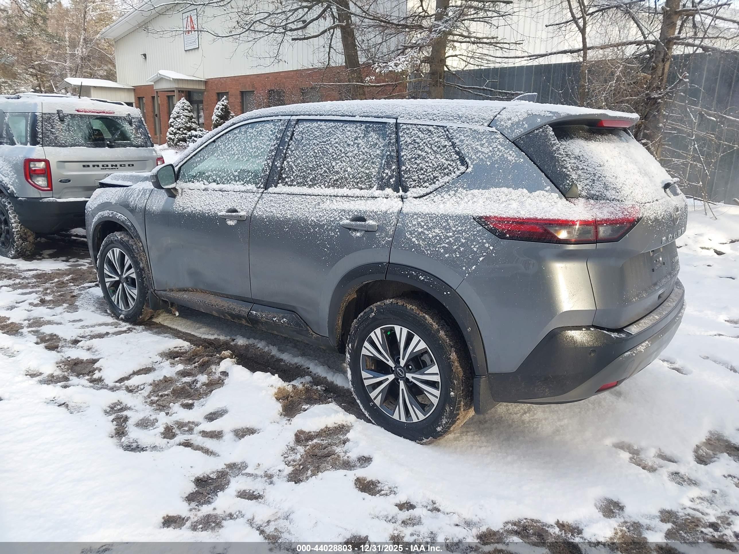 NISSAN ROGUE image 3