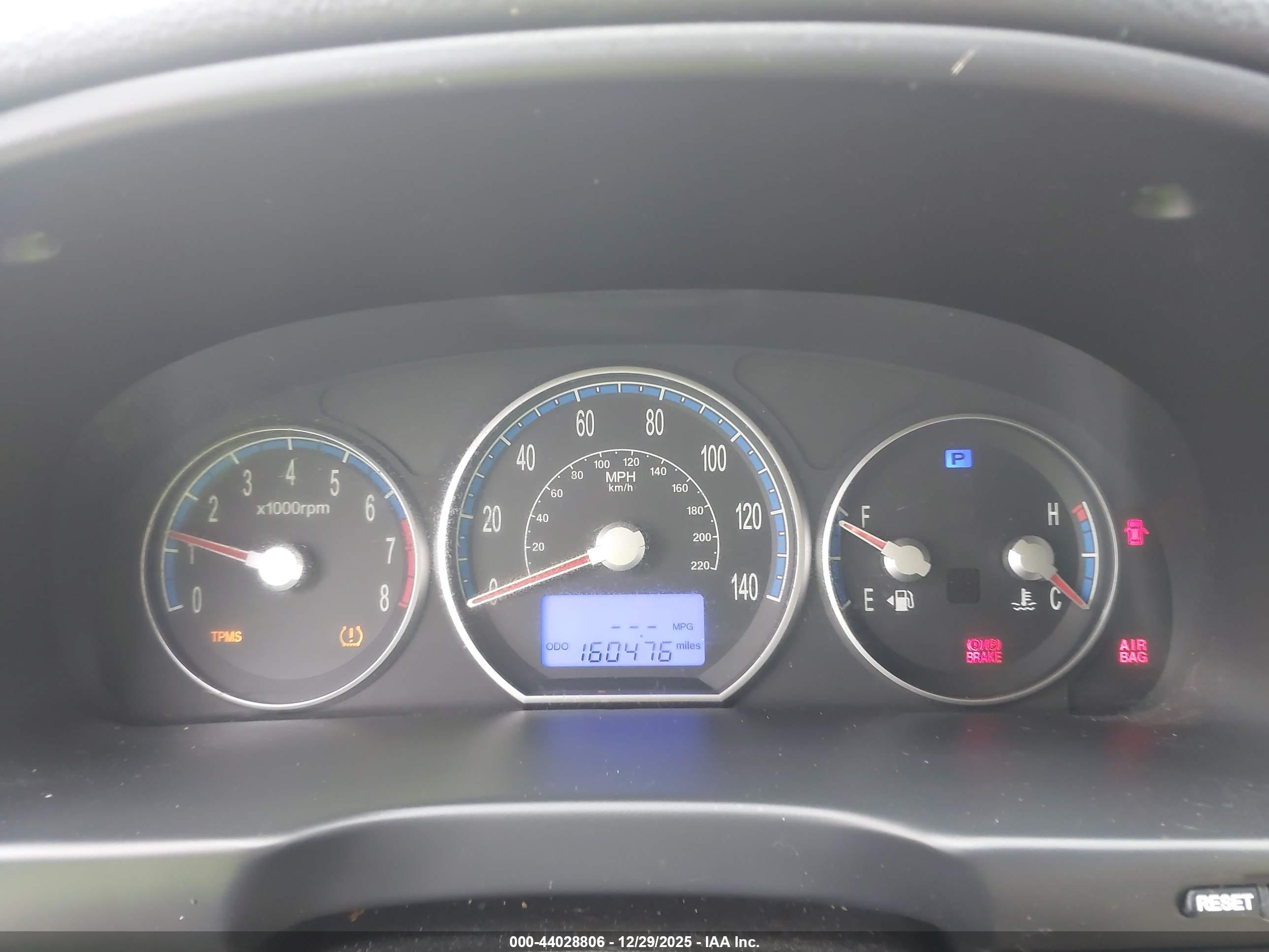 HYUNDAI SANTA image 7