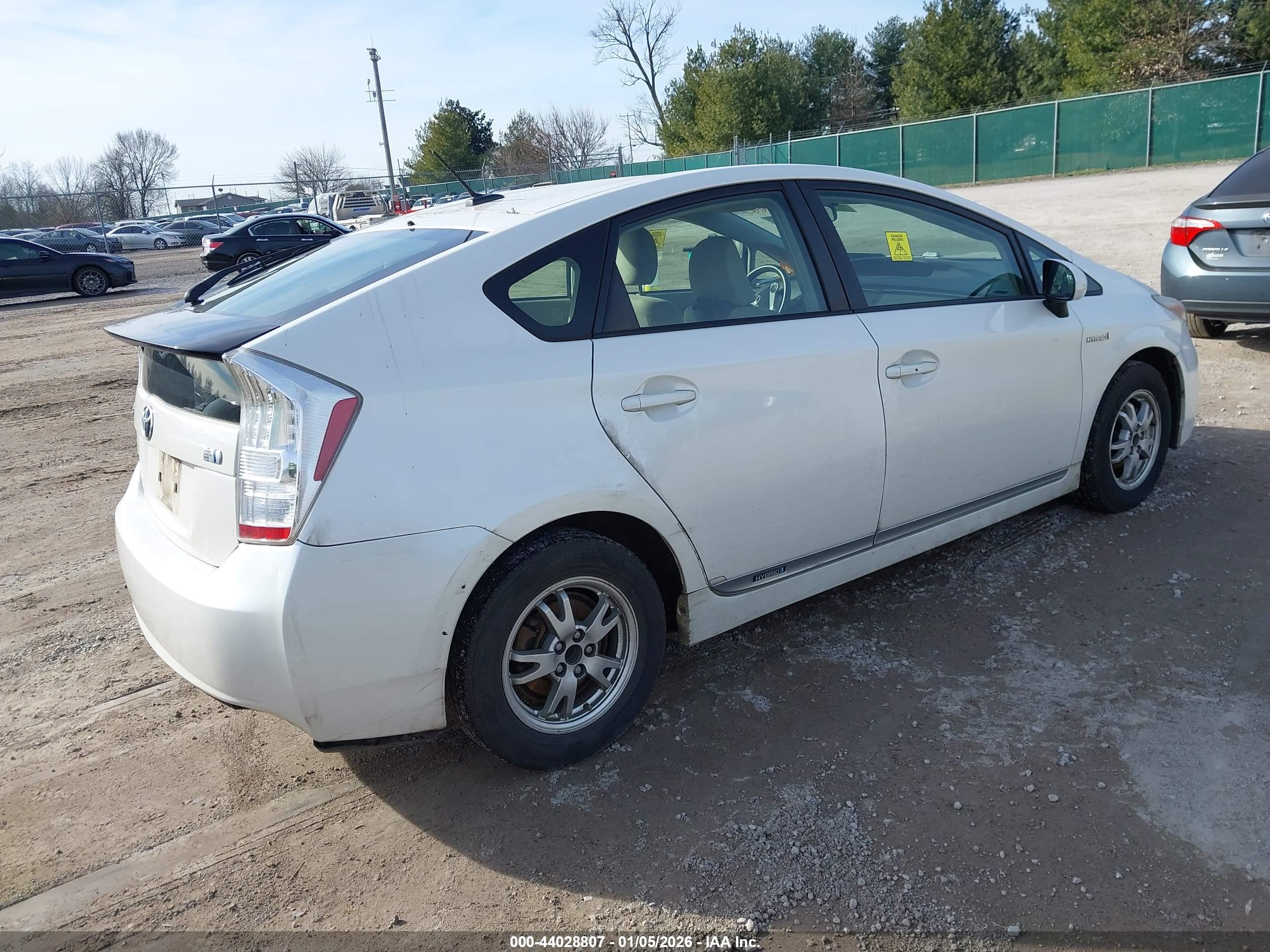 TOYOTA PRIUS image 4
