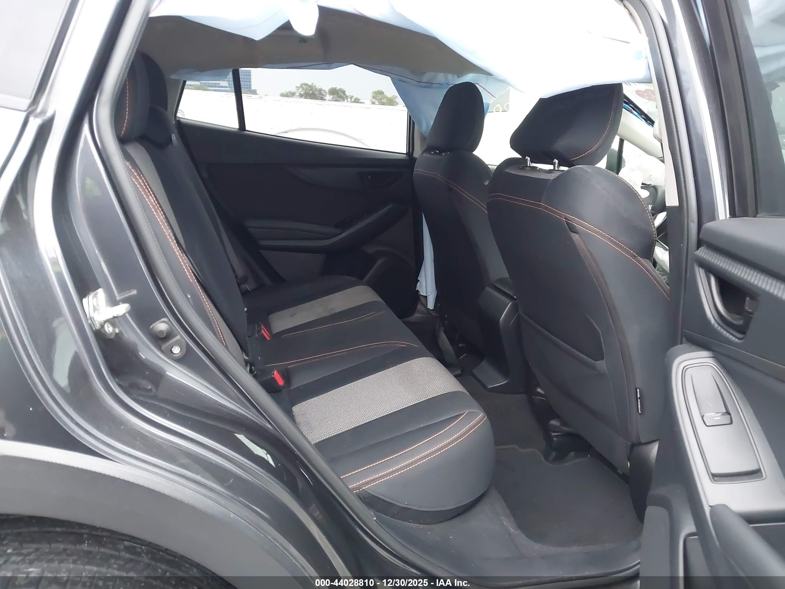 SUBARU CROSSTREK image 8