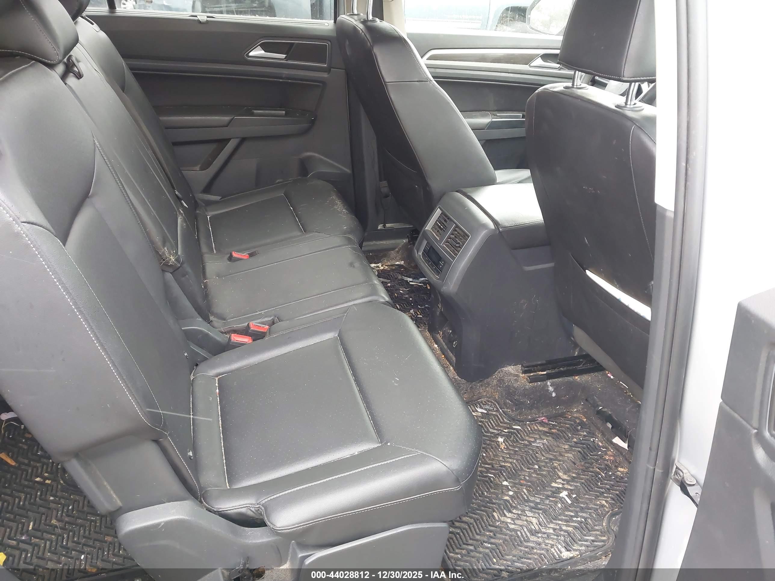 VOLKSWAGEN ATLAS image 8