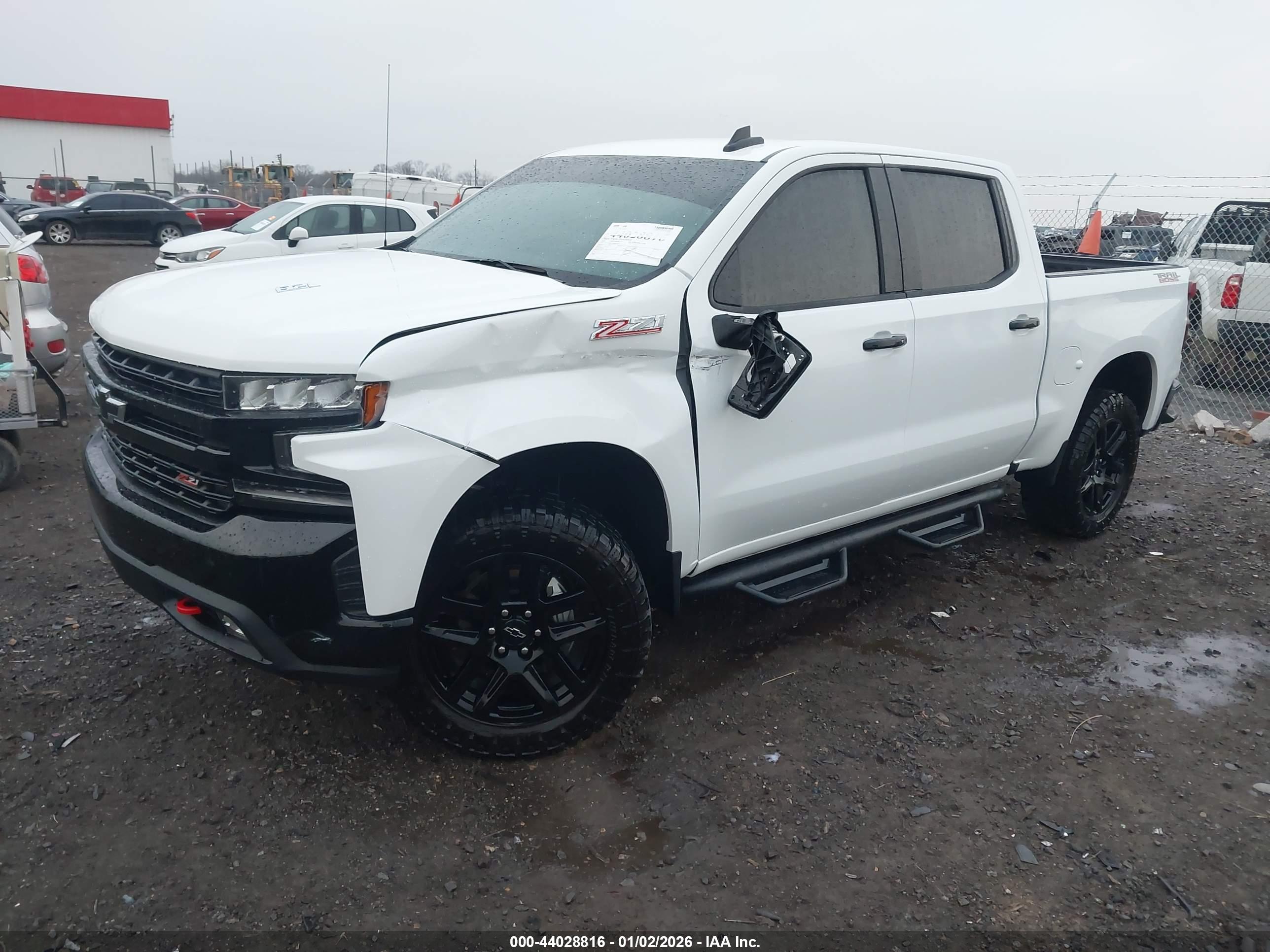 CHEVROLET SILVERADO image 2