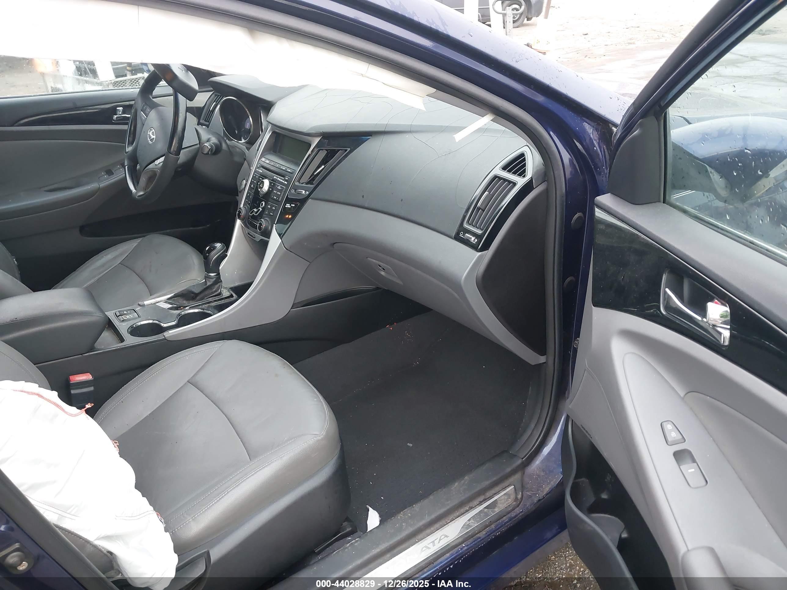 HYUNDAI SONATA image 5