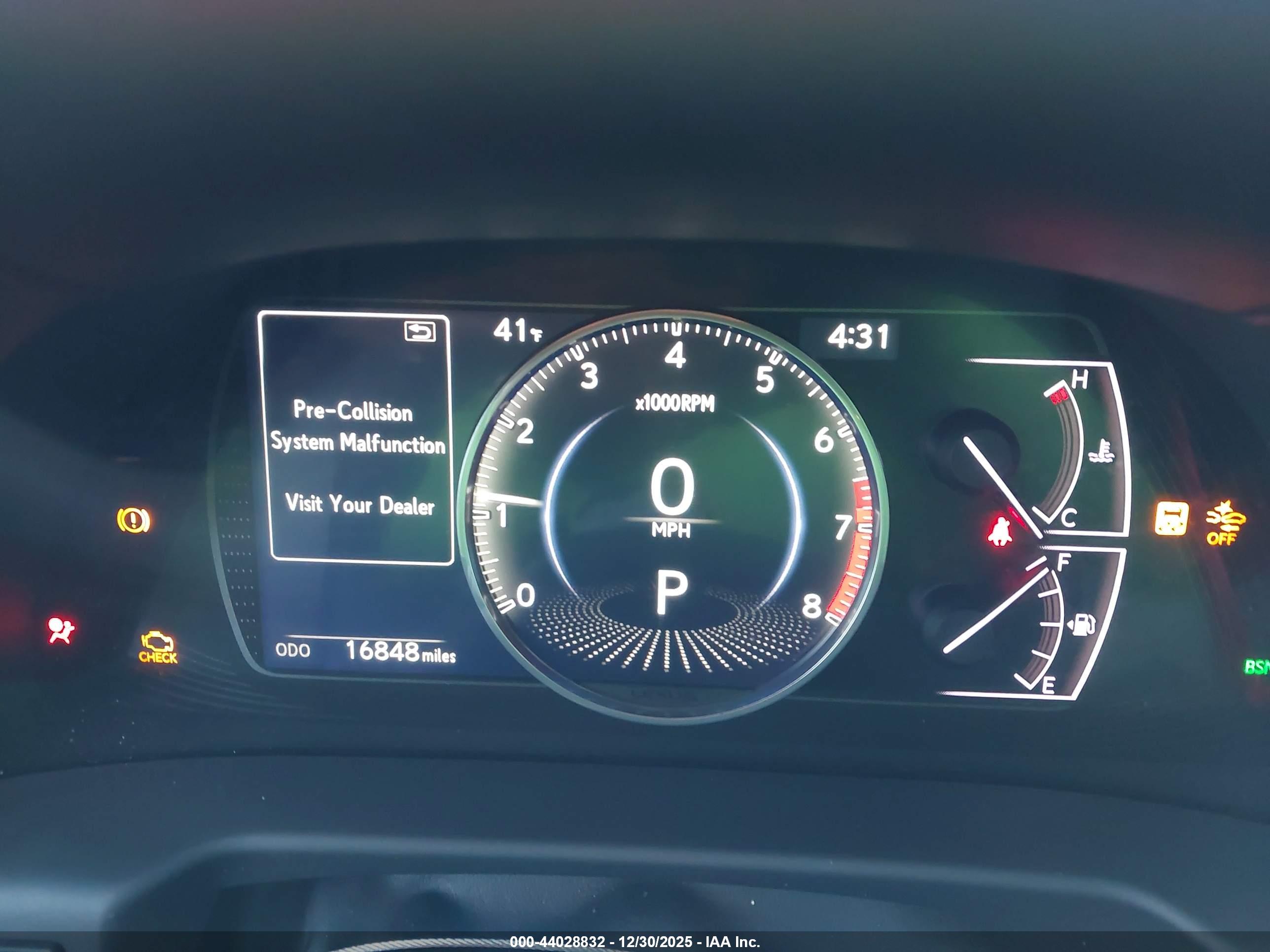 LEXUS ES image 7