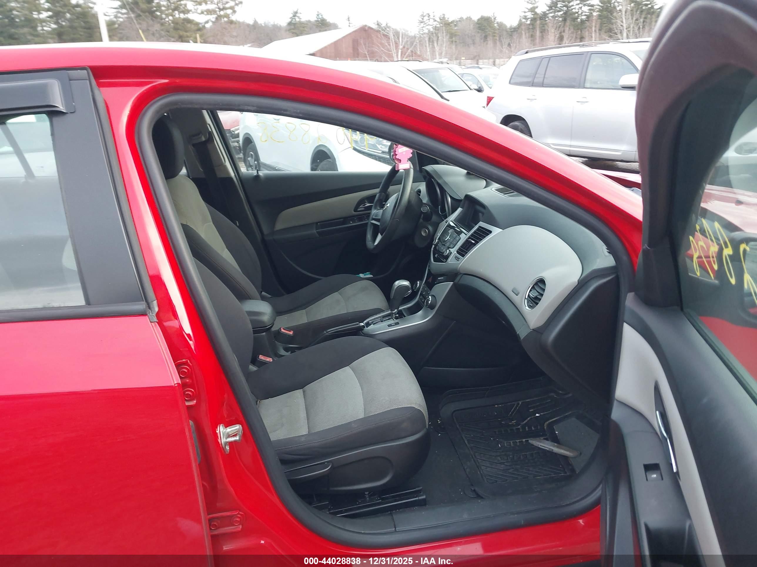 CHEVROLET CRUZE image 5