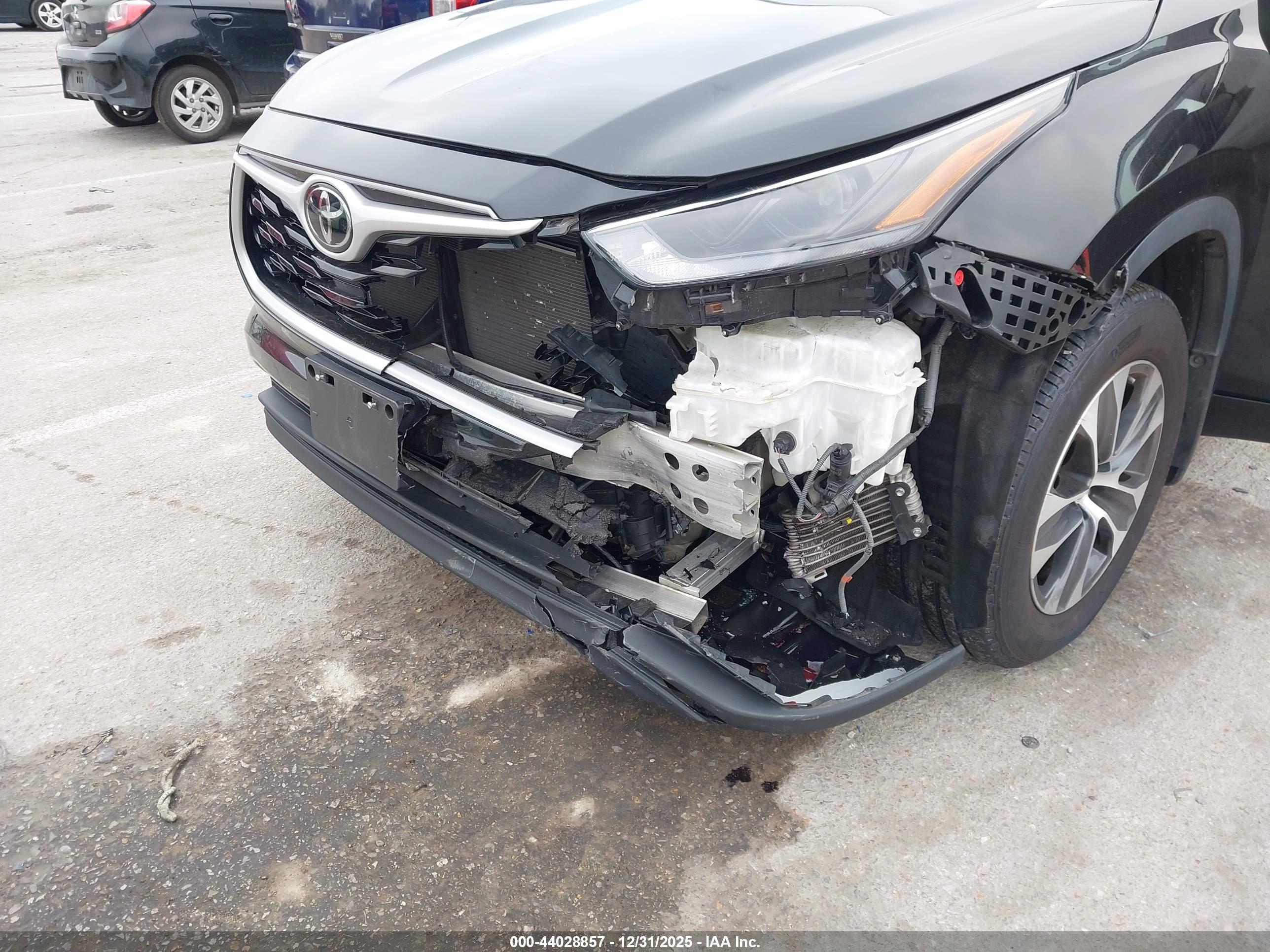 TOYOTA HIGHLANDER image 6