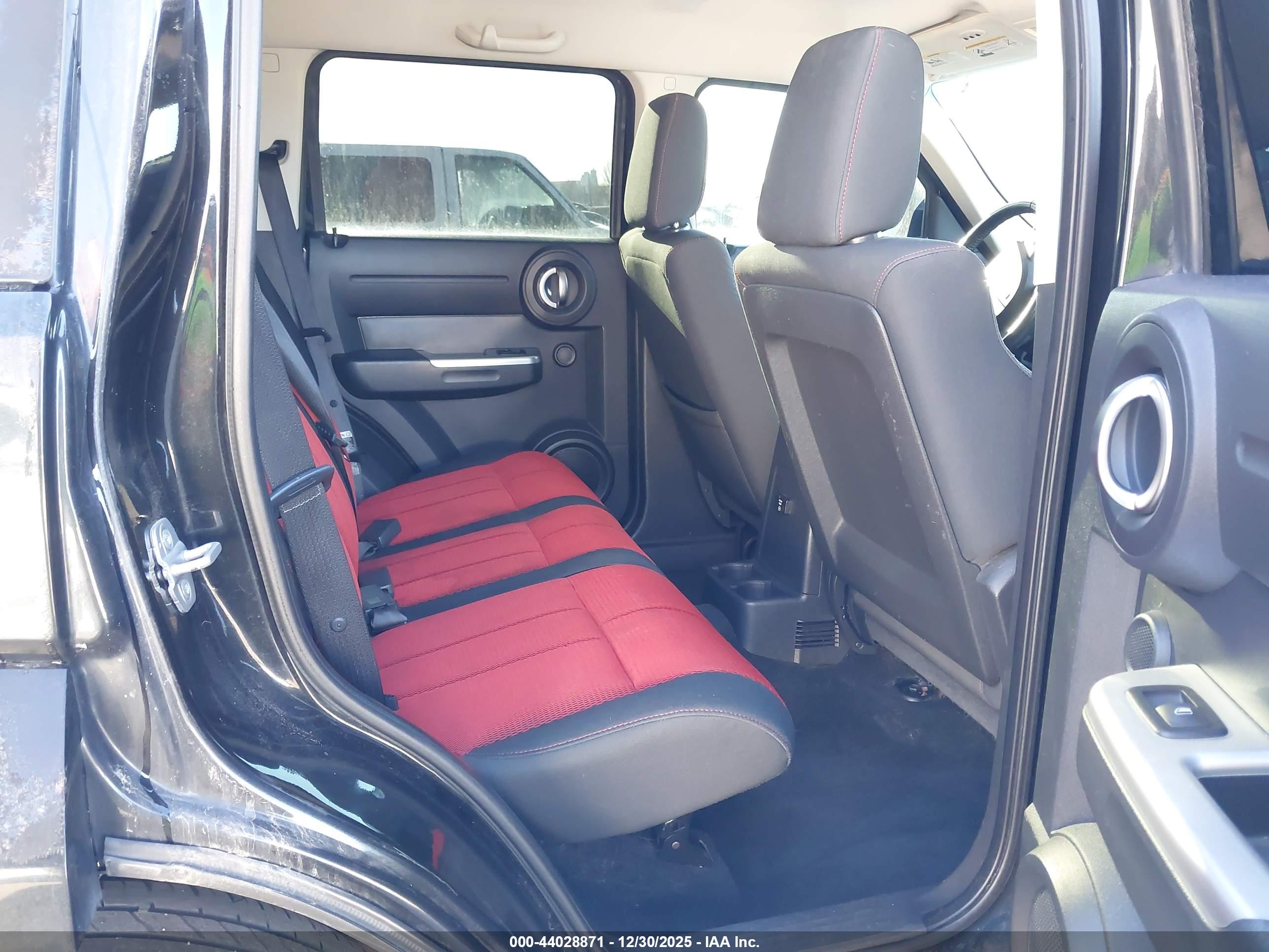 DODGE NITRO image 8