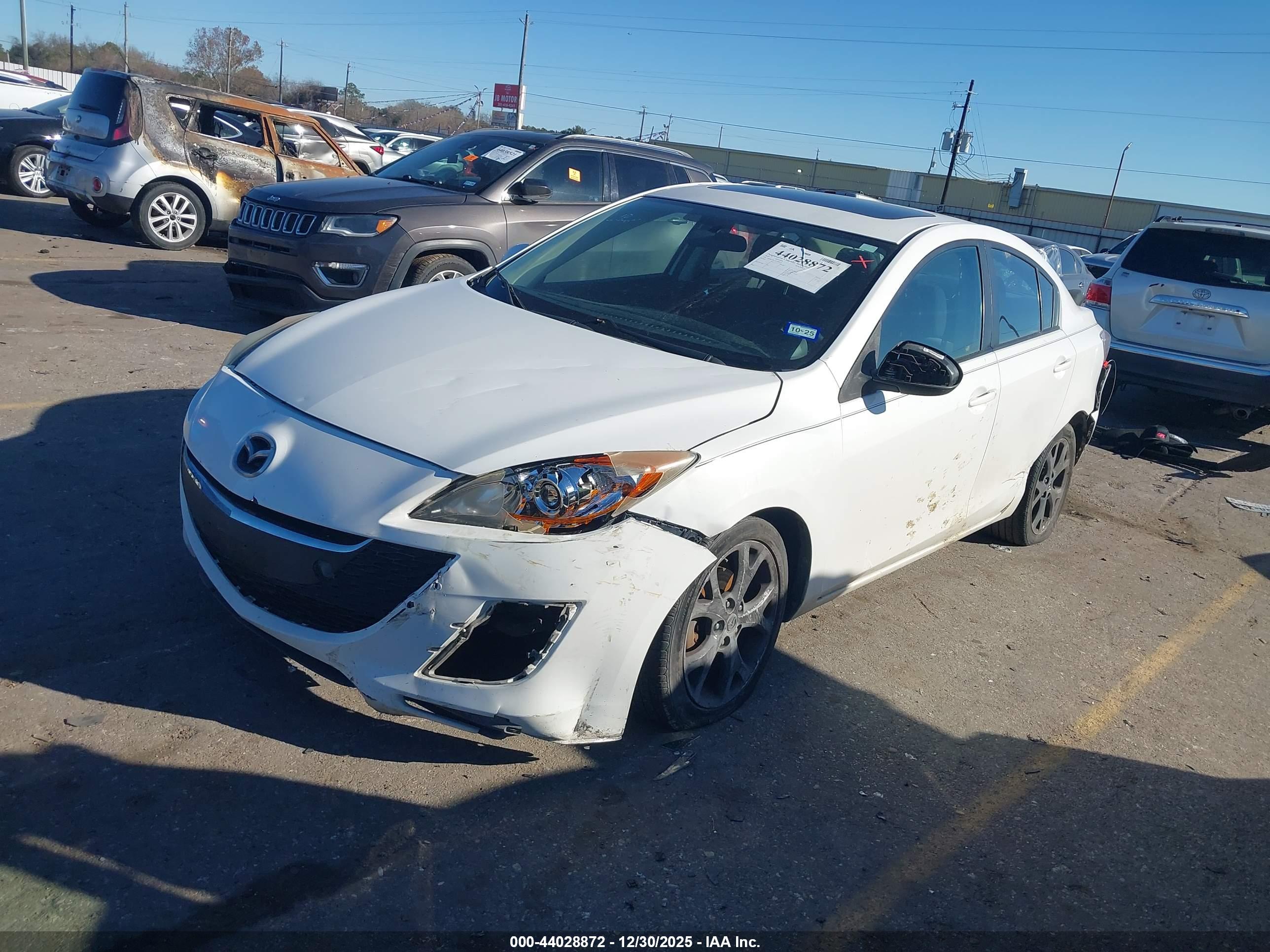 MAZDA MAZDA3 image 6
