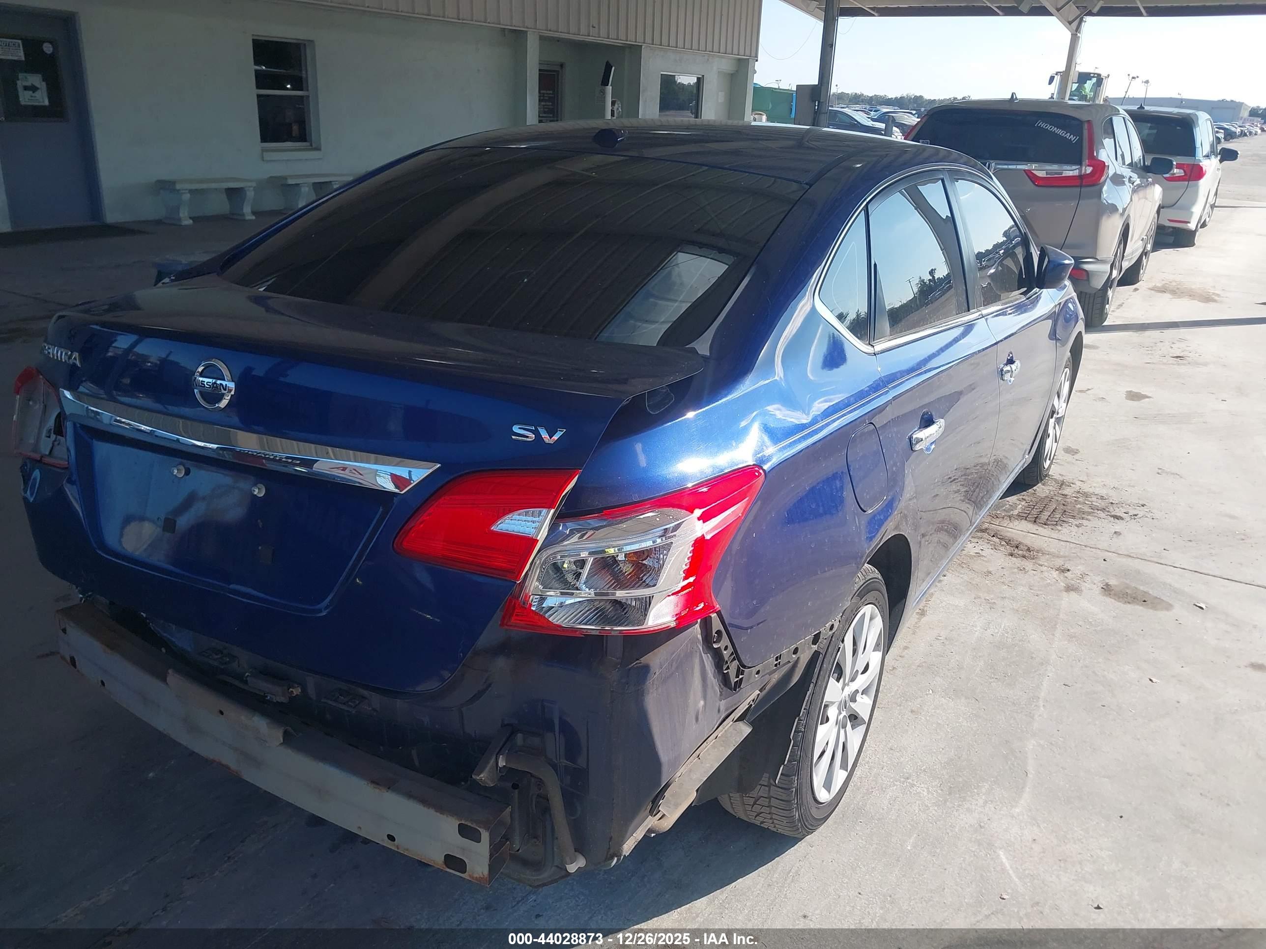 NISSAN SENTRA image 4
