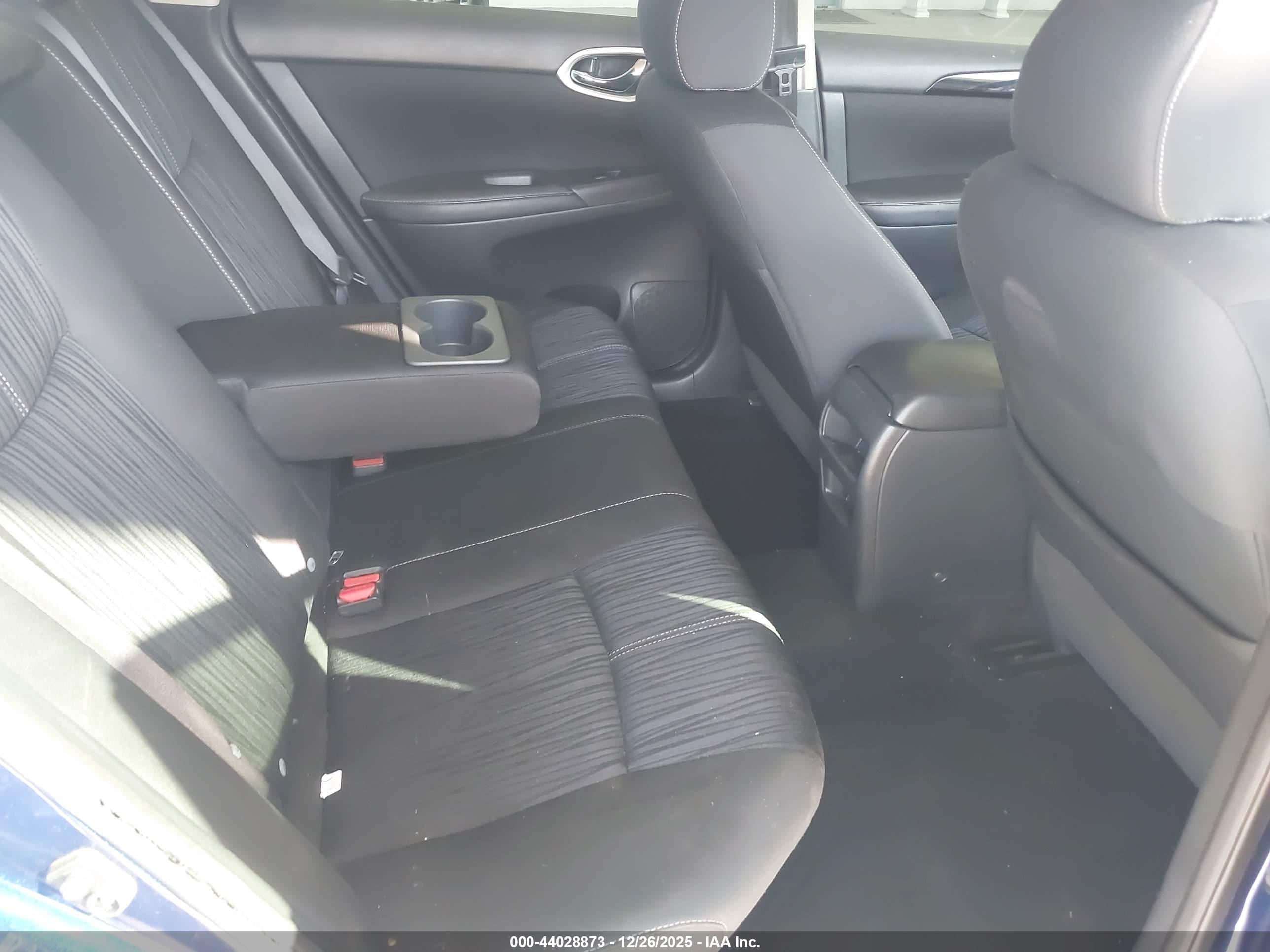 NISSAN SENTRA image 8
