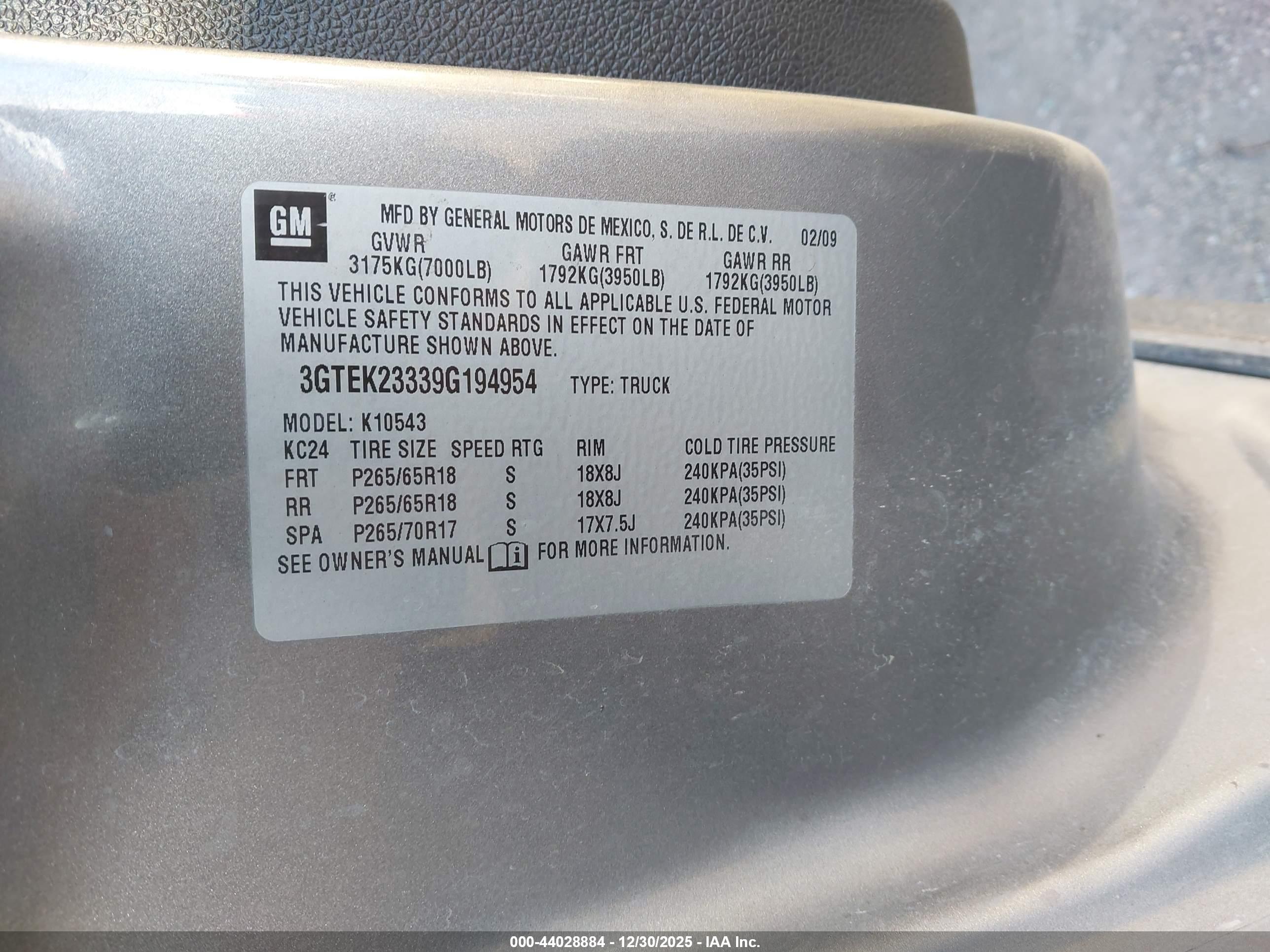 GMC SIERRA image 9
