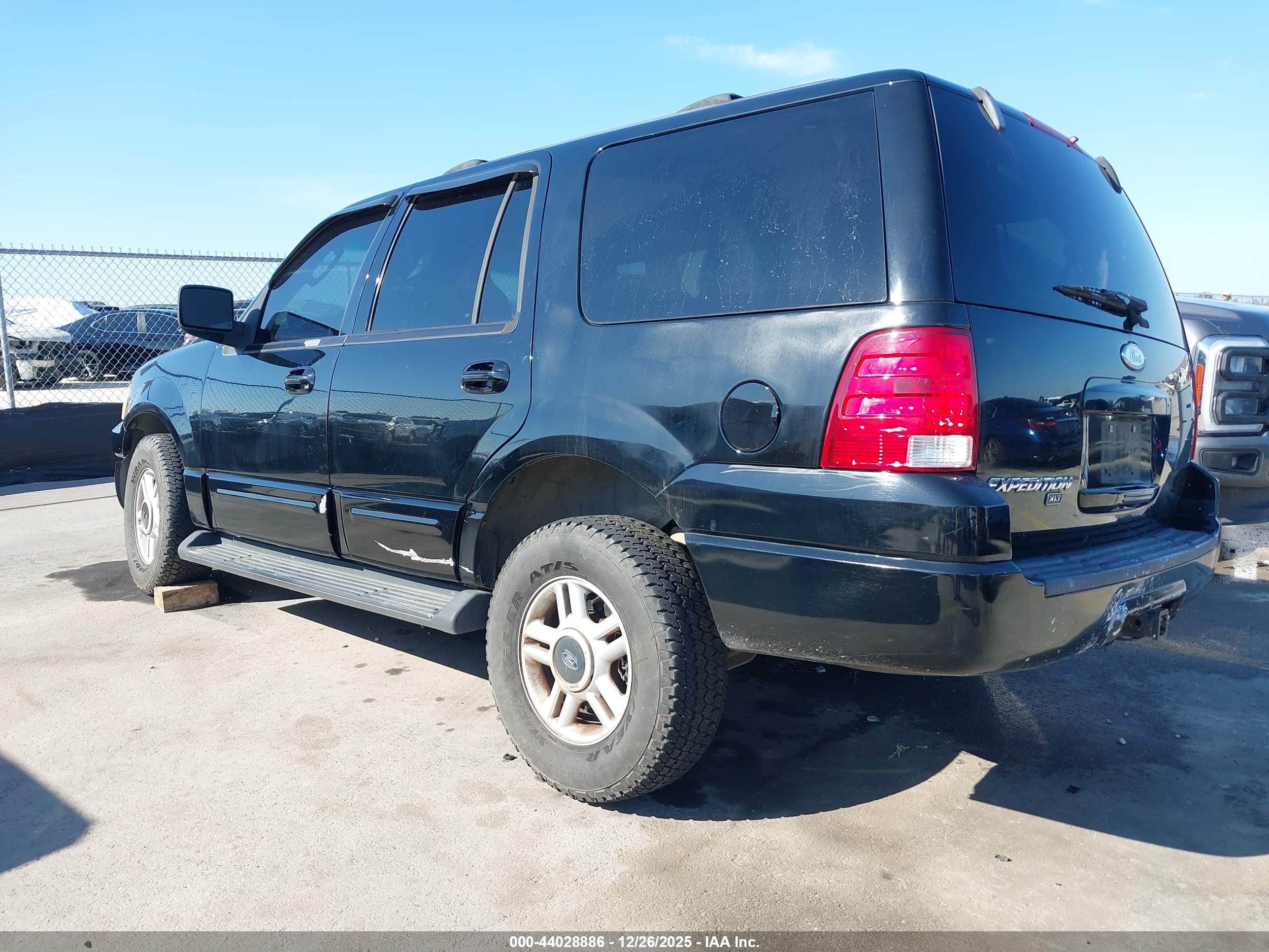 FORD EXPEDITION image 3