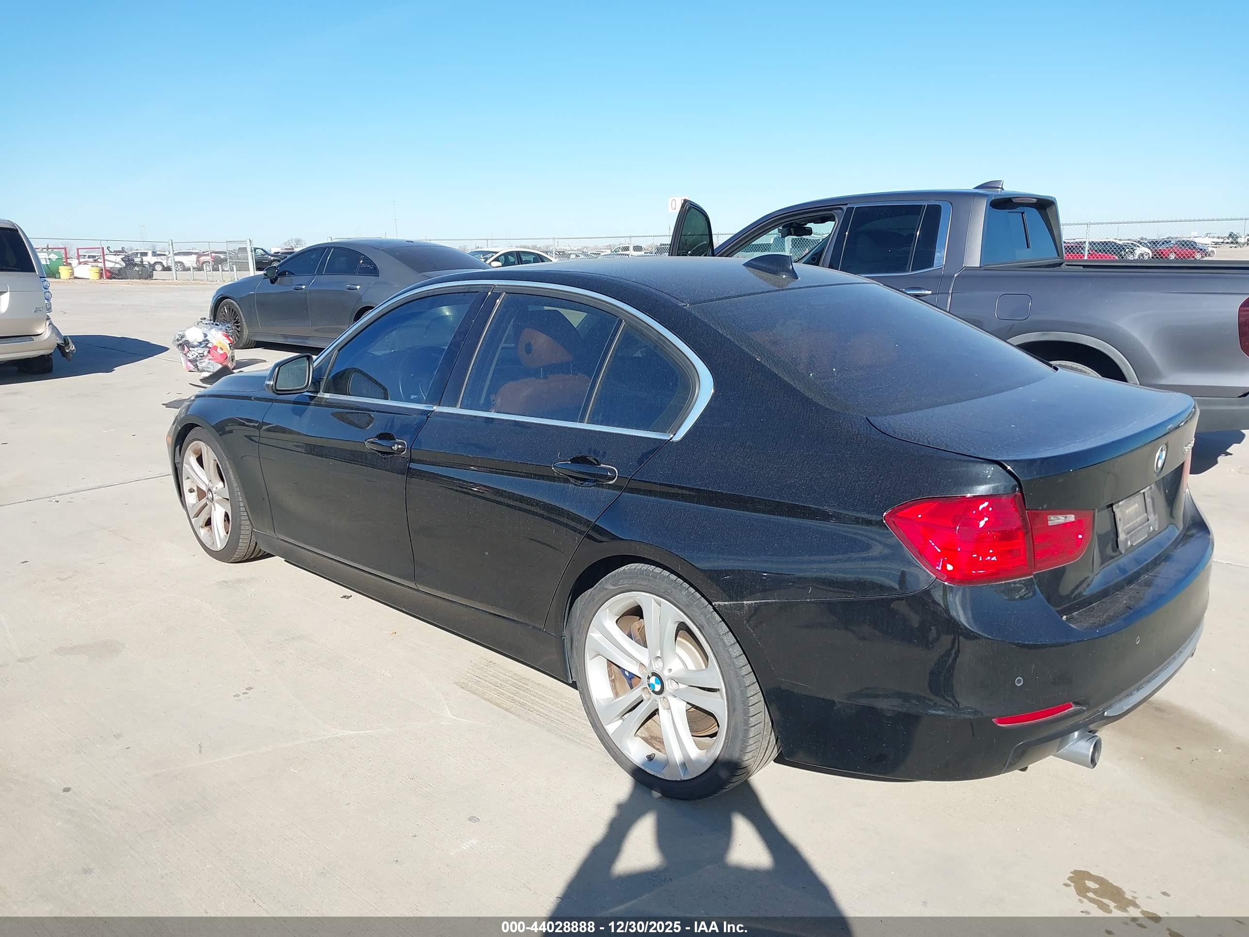 BMW 335I image 3
