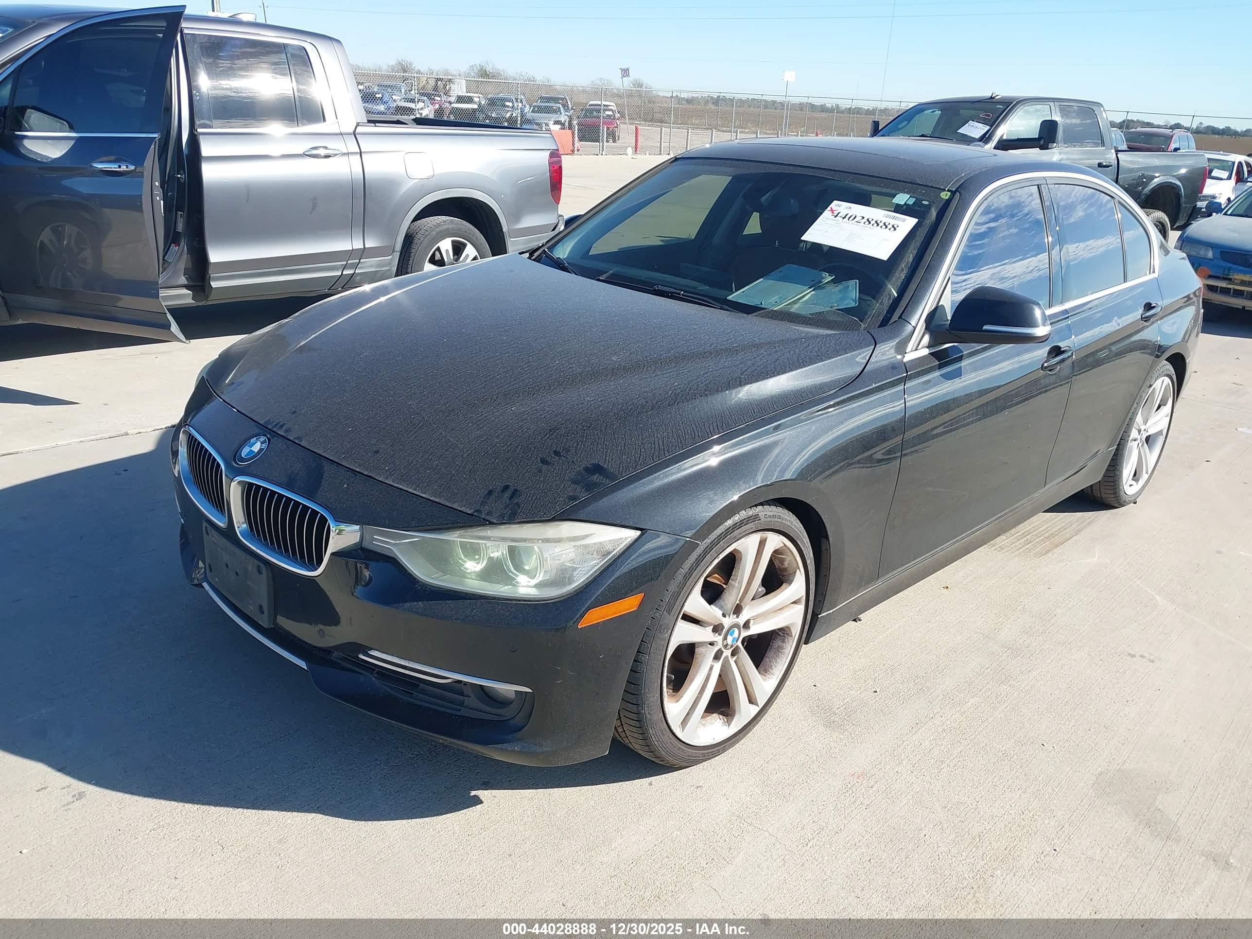BMW 335I image 6