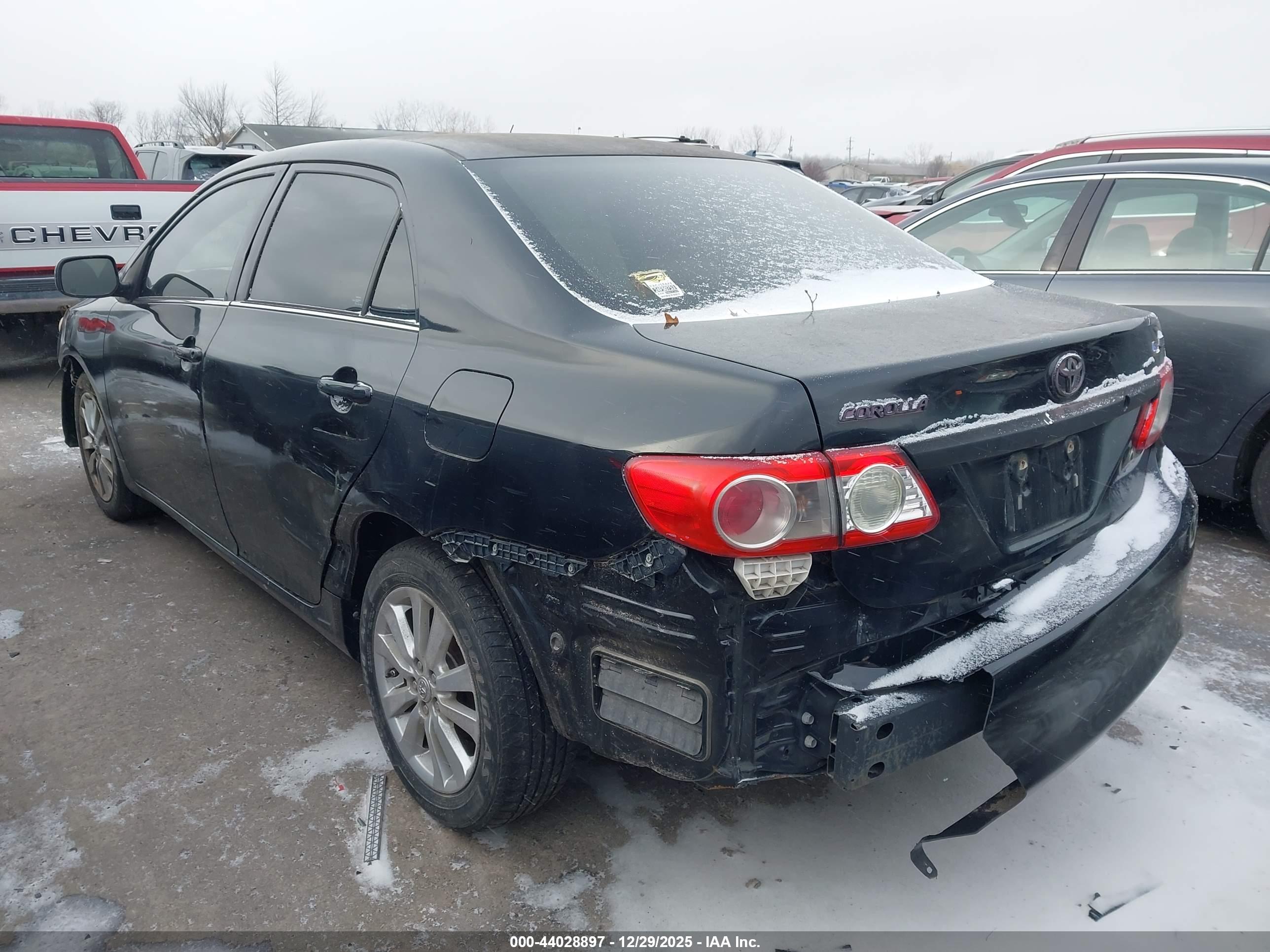 TOYOTA COROLLA image 3