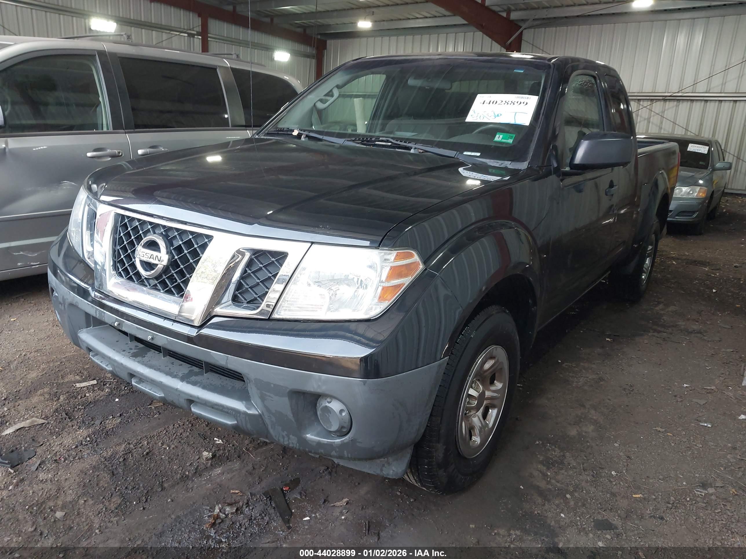 NISSAN FRONTIER image 2