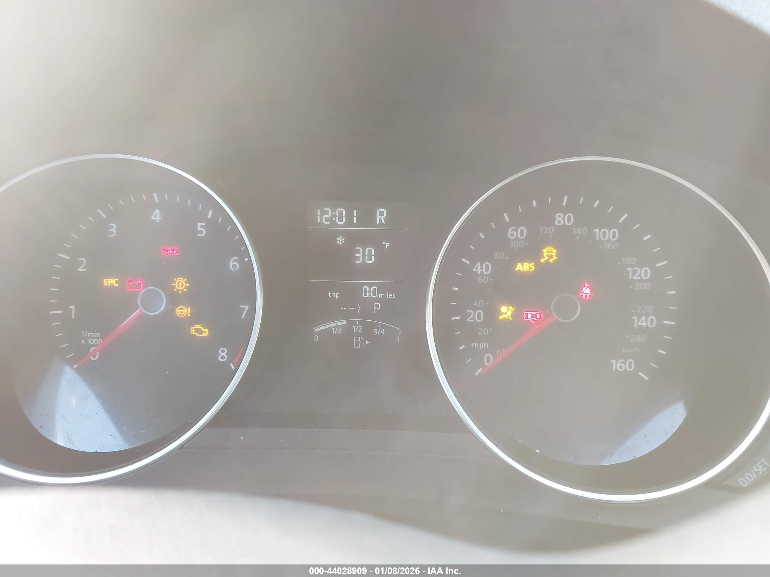 VOLKSWAGEN JETTA image 7