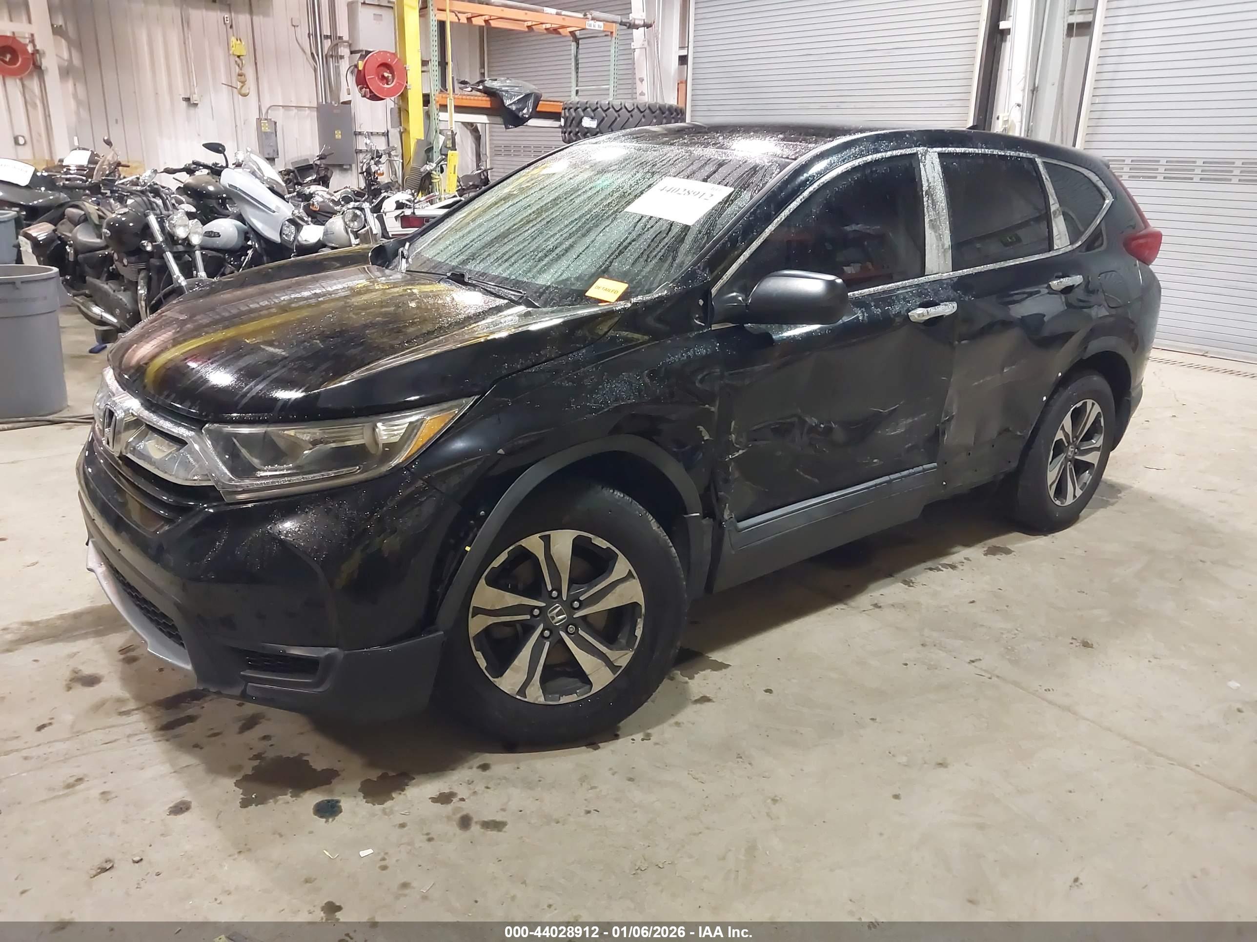 HONDA CR-V image 2