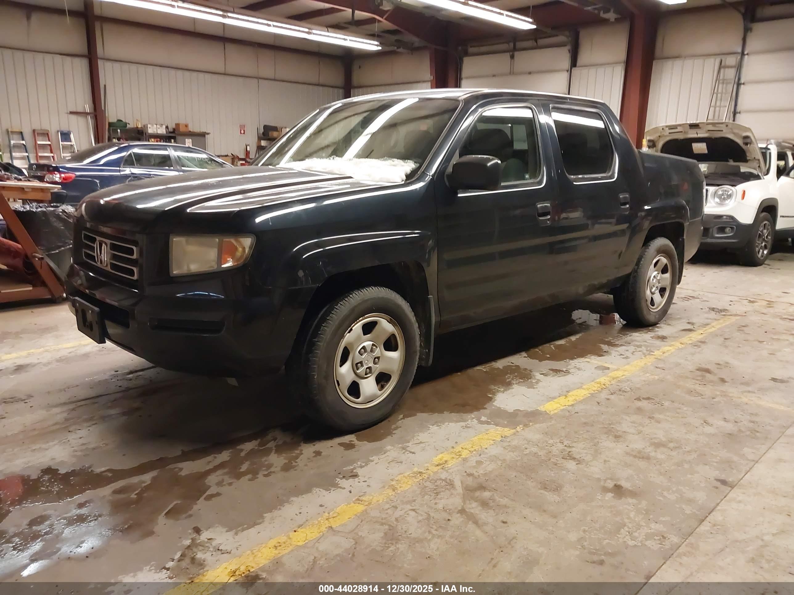 HONDA RIDGELINE image 2
