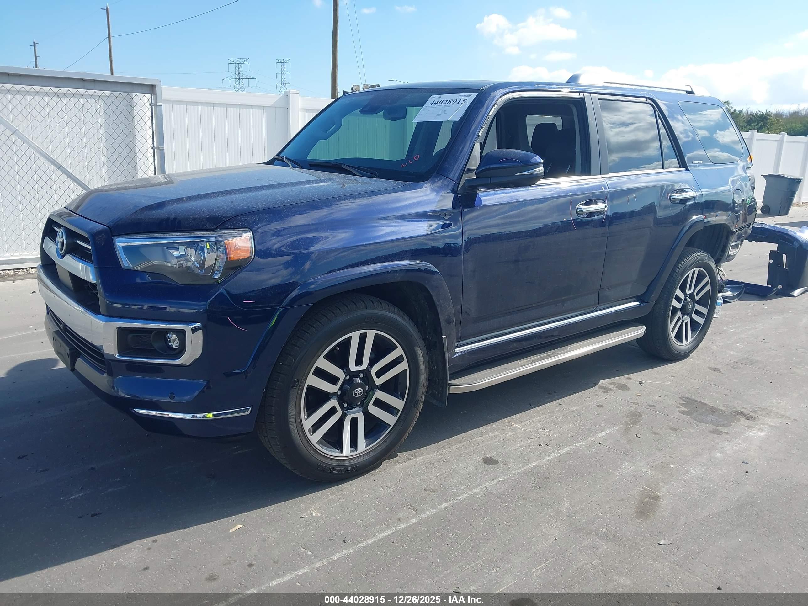 TOYOTA 4RUNNER image 2