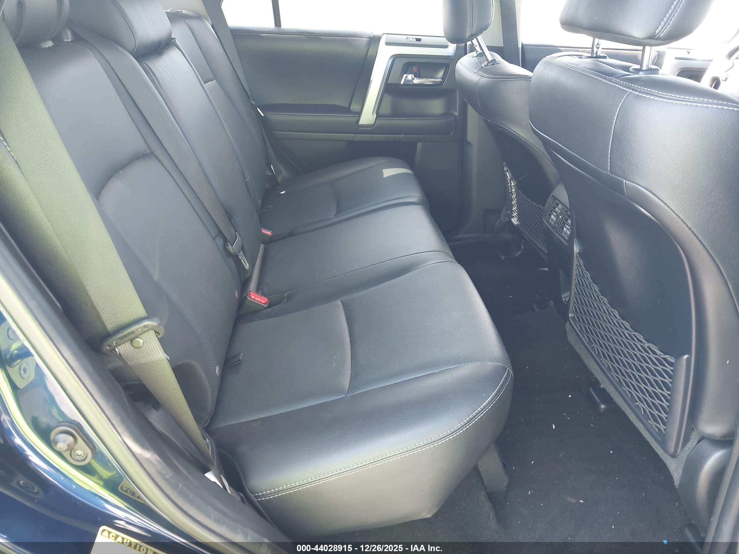 TOYOTA 4RUNNER image 8