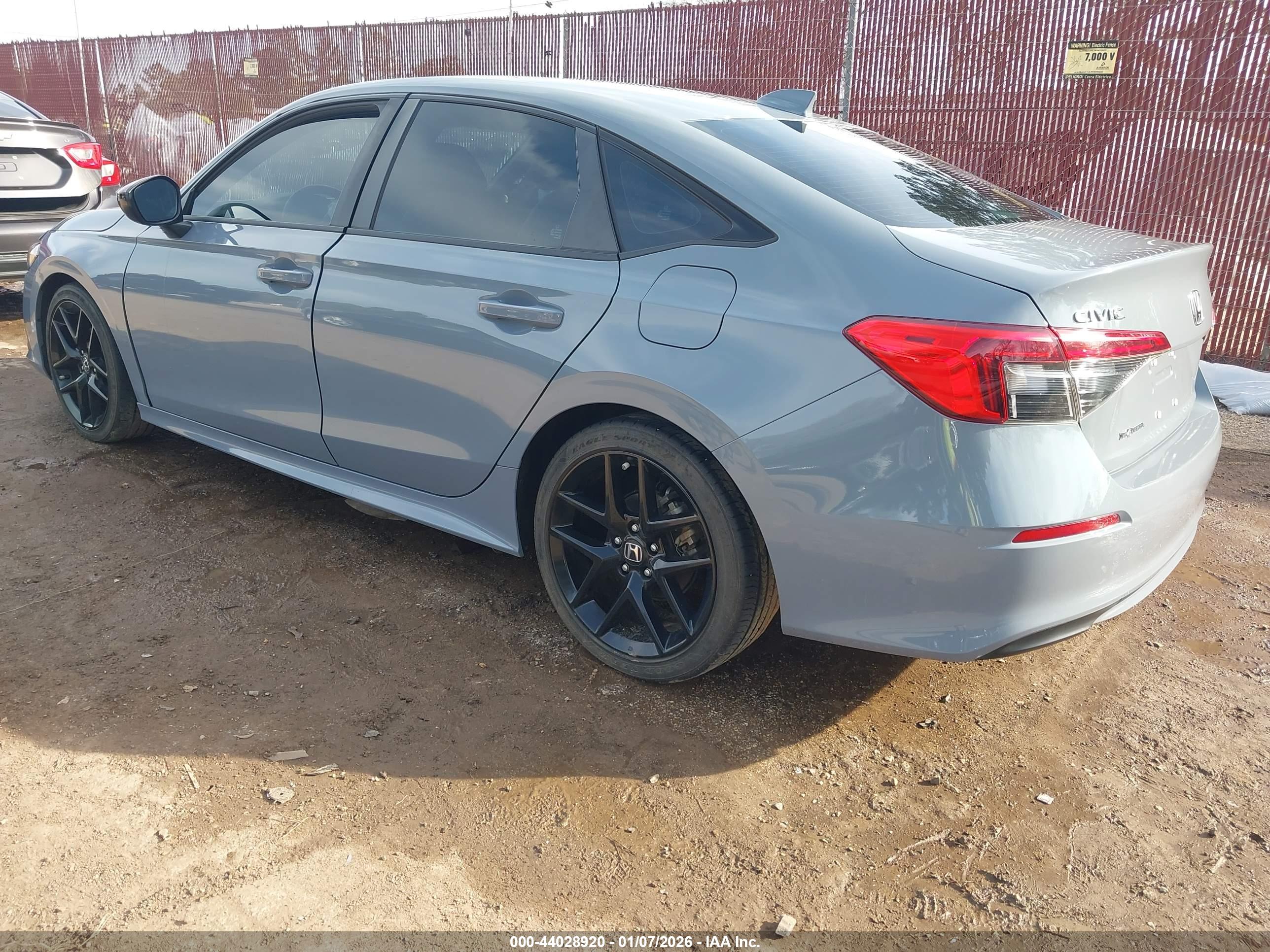 HONDA CIVIC image 3