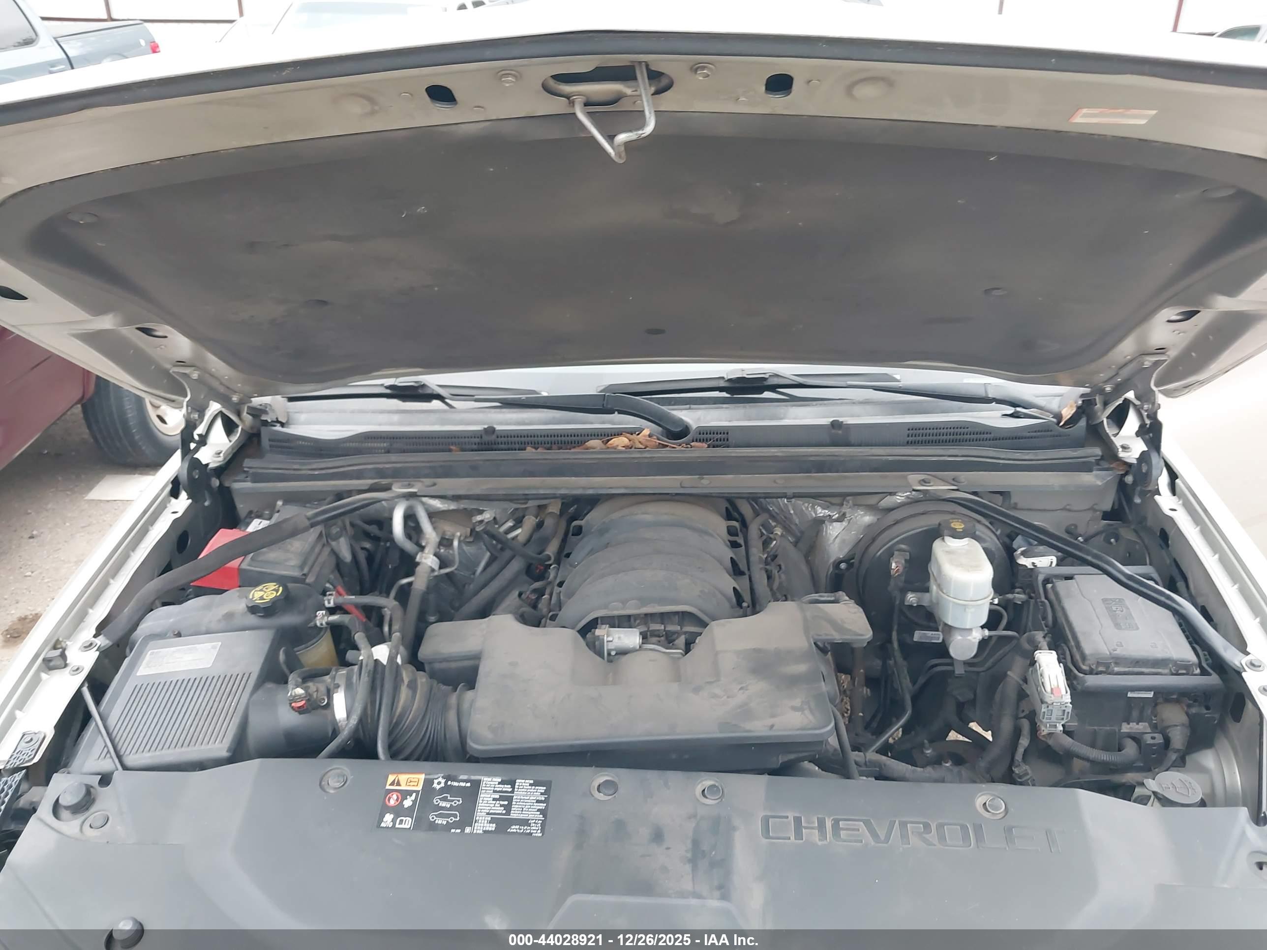 CHEVROLET TAHOE image 10