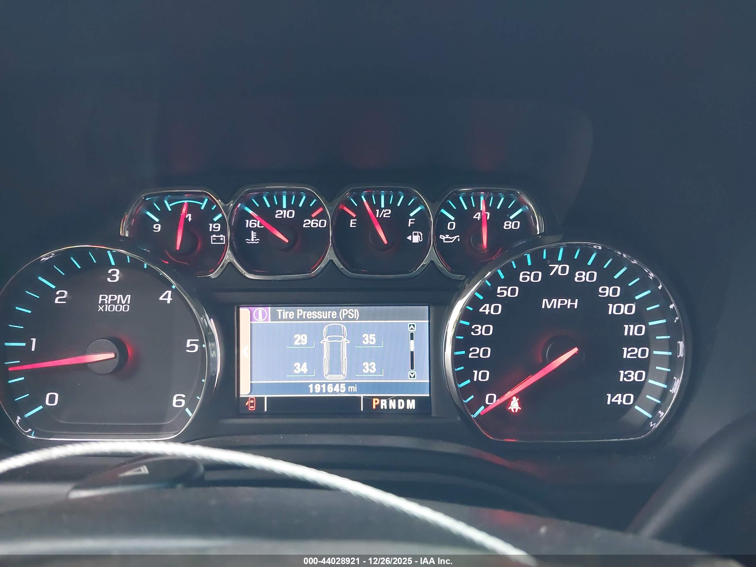 CHEVROLET TAHOE image 7