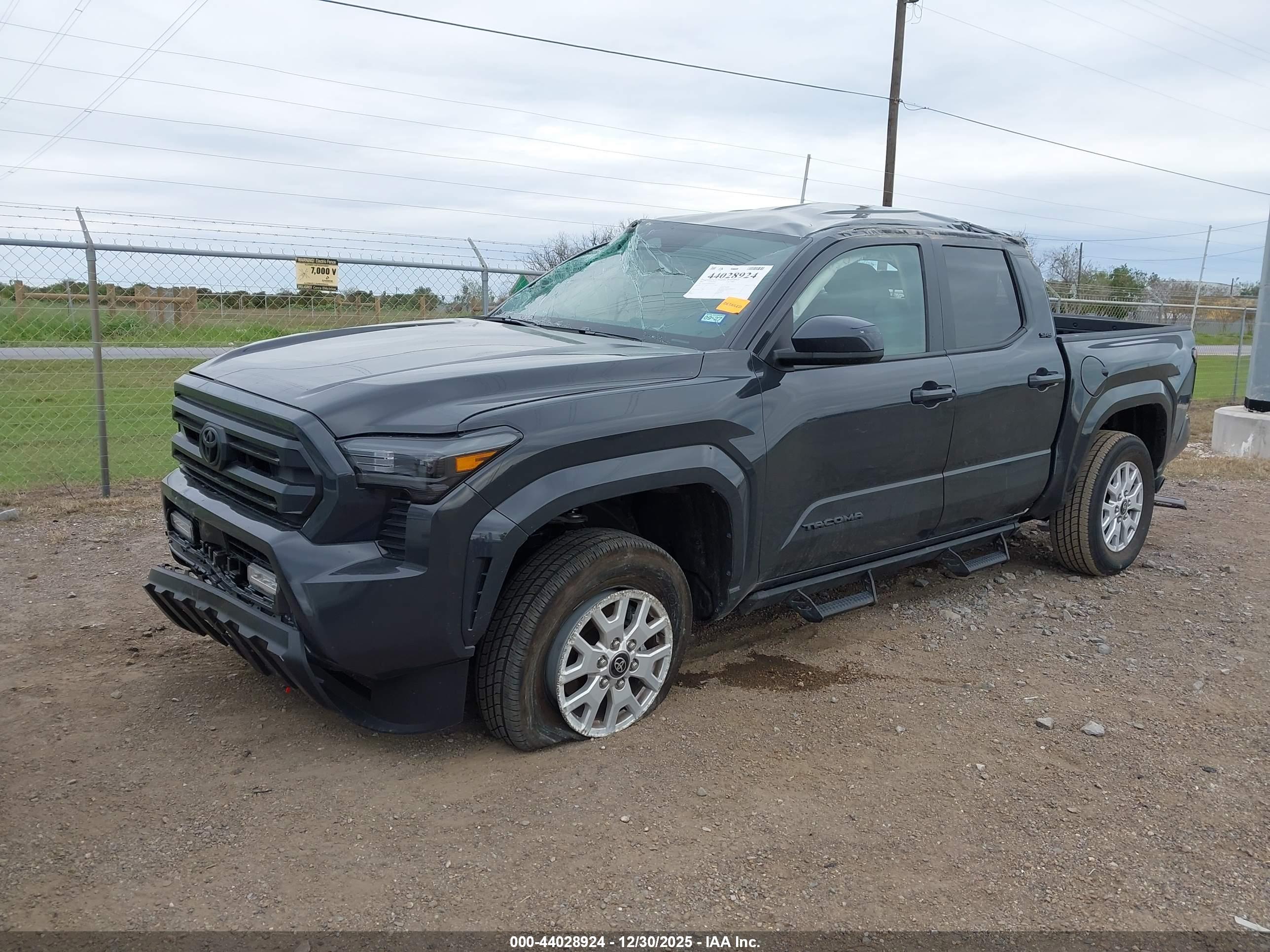 TOYOTA TACOMA image 2
