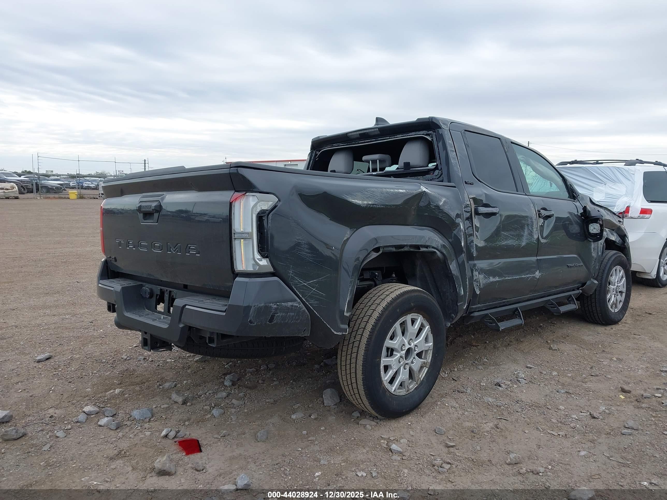 TOYOTA TACOMA image 4