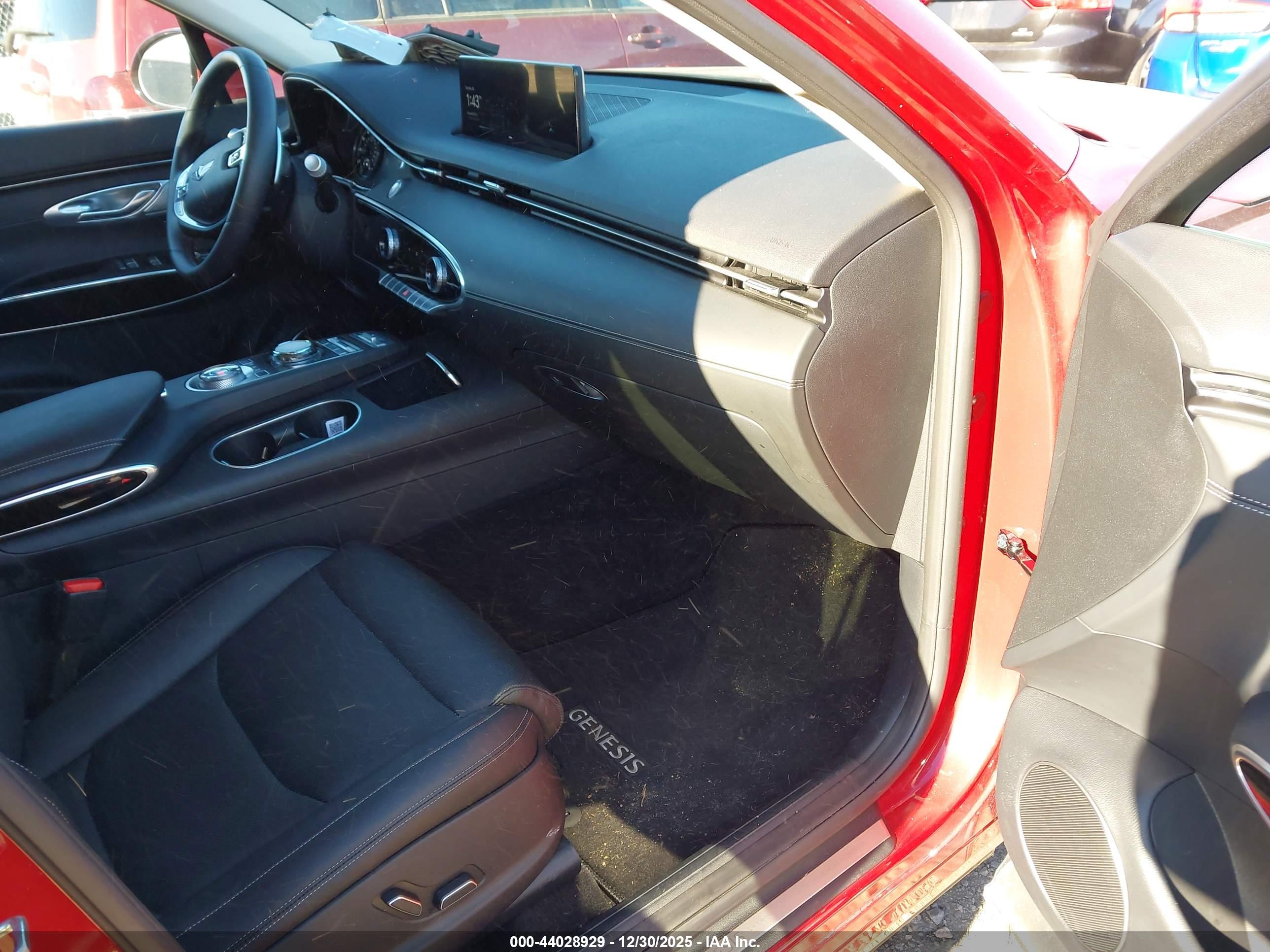GENESIS GV70 image 5