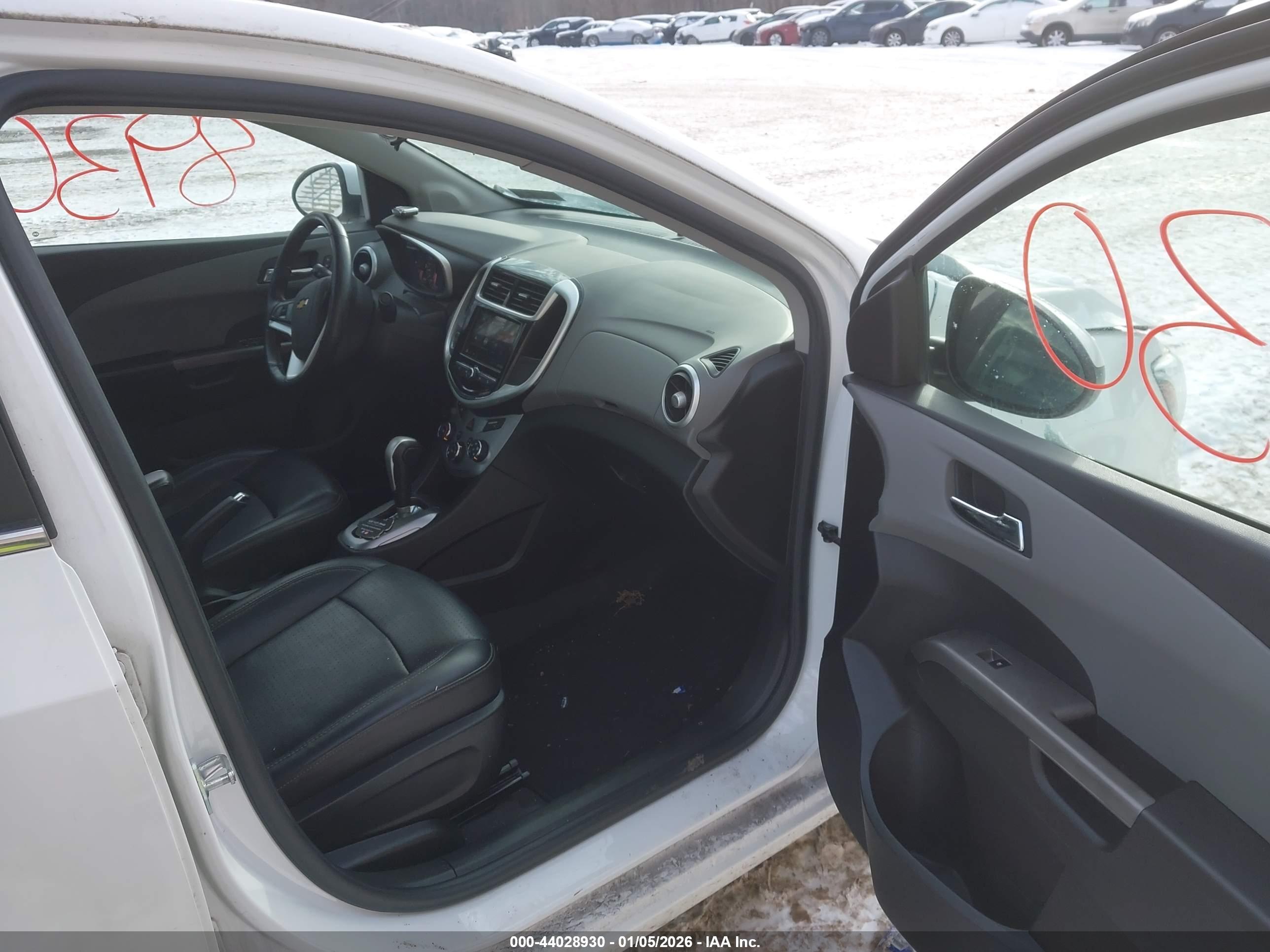 CHEVROLET SONIC image 5