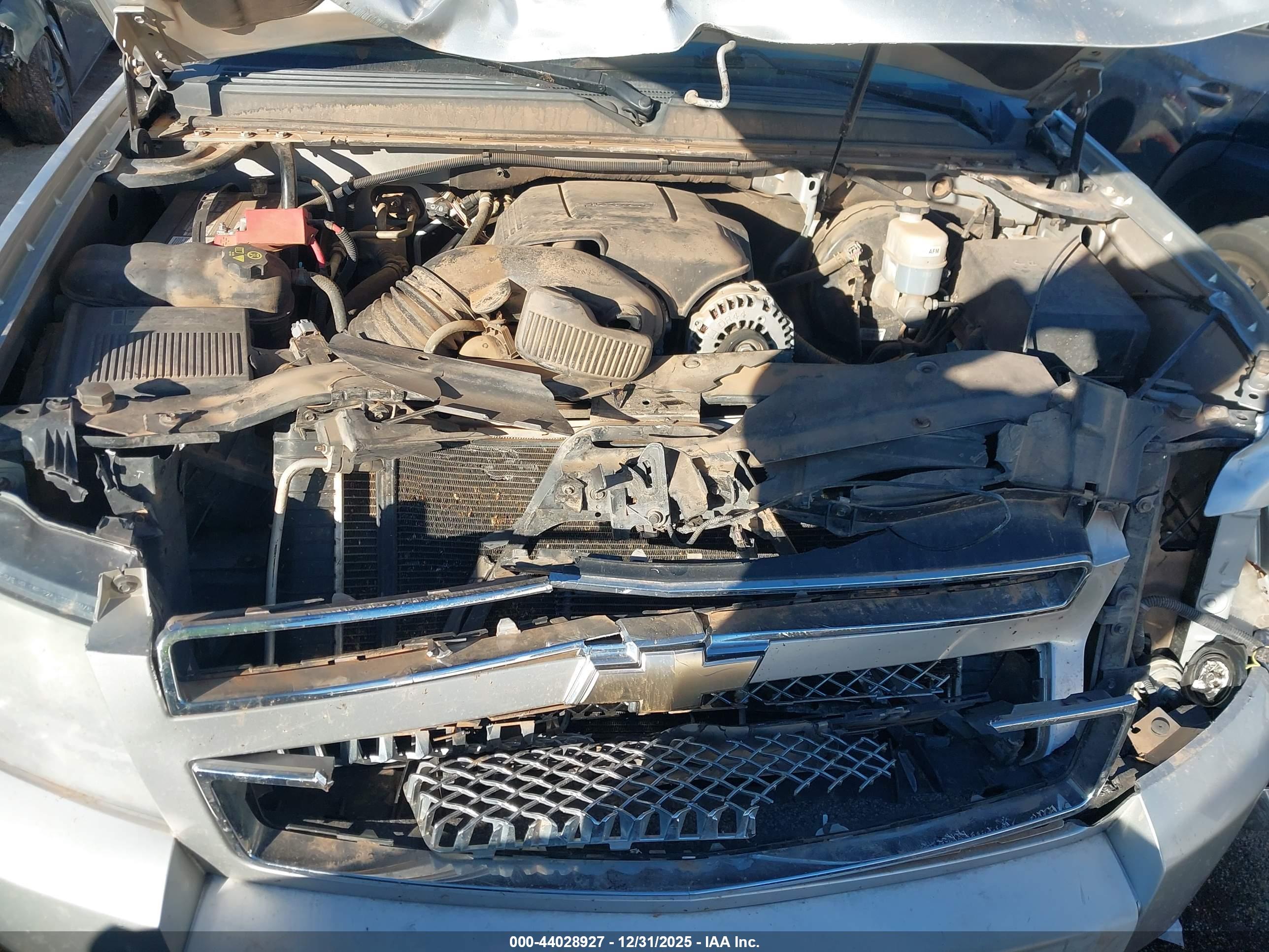CHEVROLET TAHOE image 10