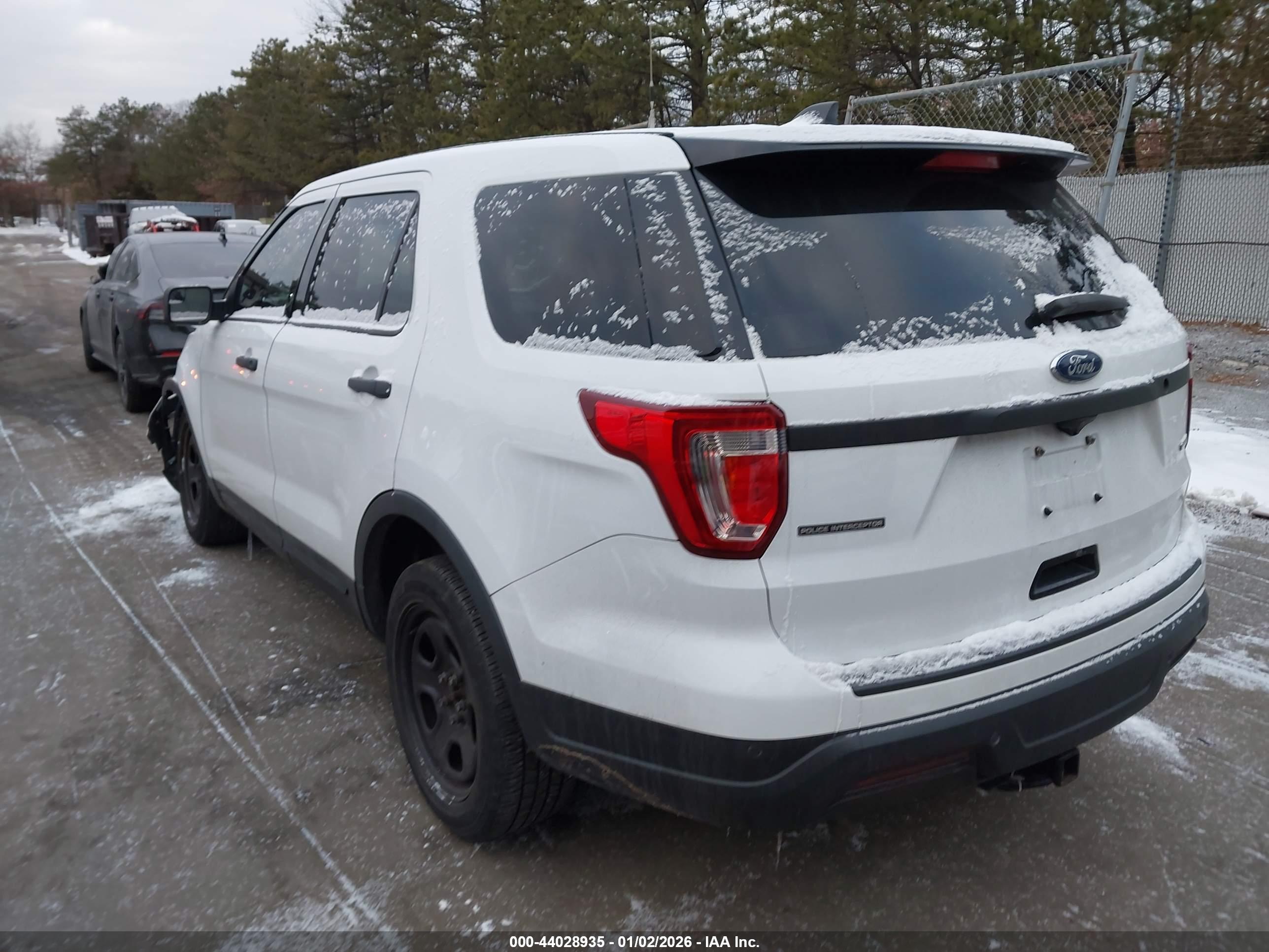 FORD POLICE image 3