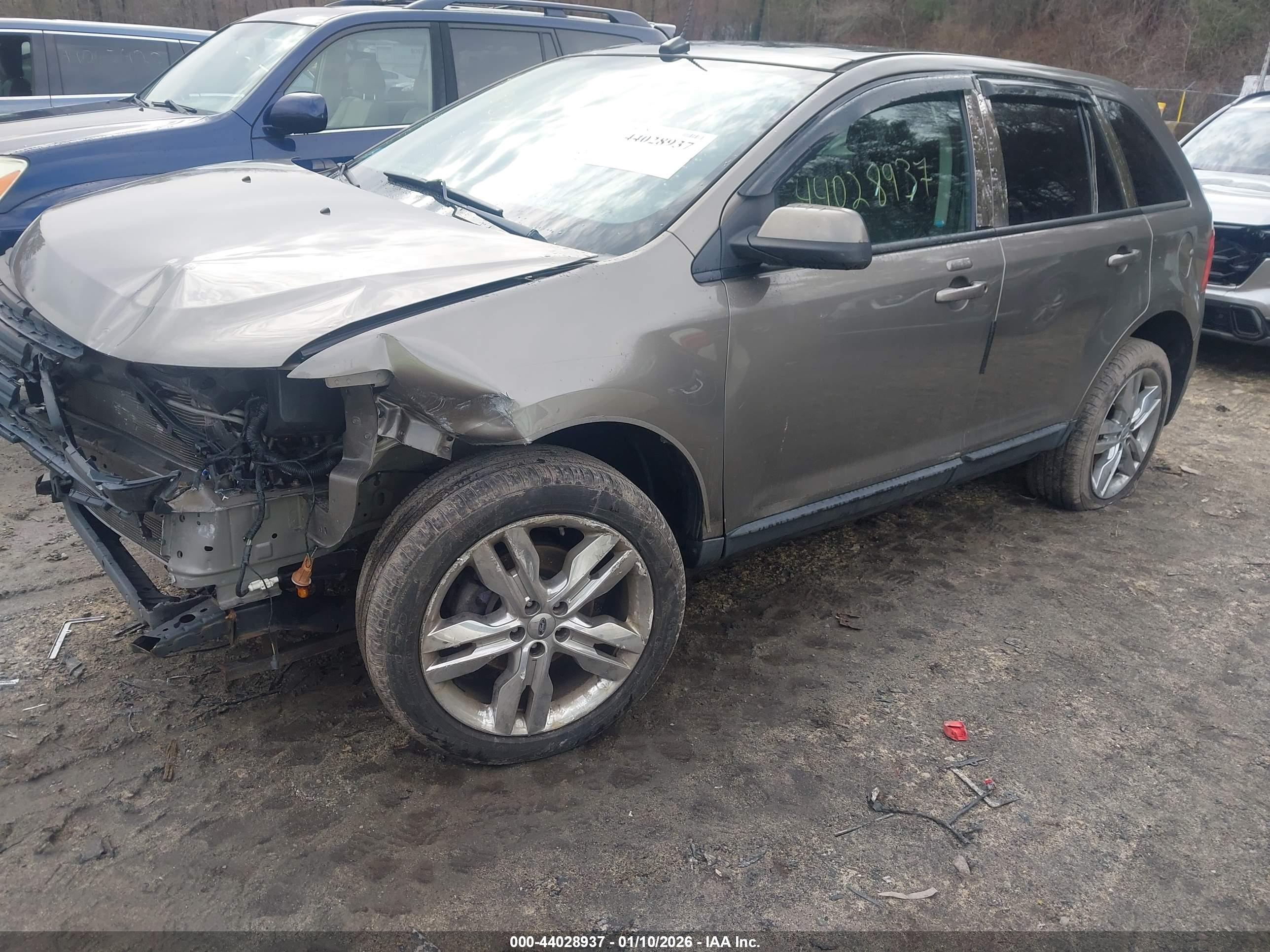FORD EDGE image 2